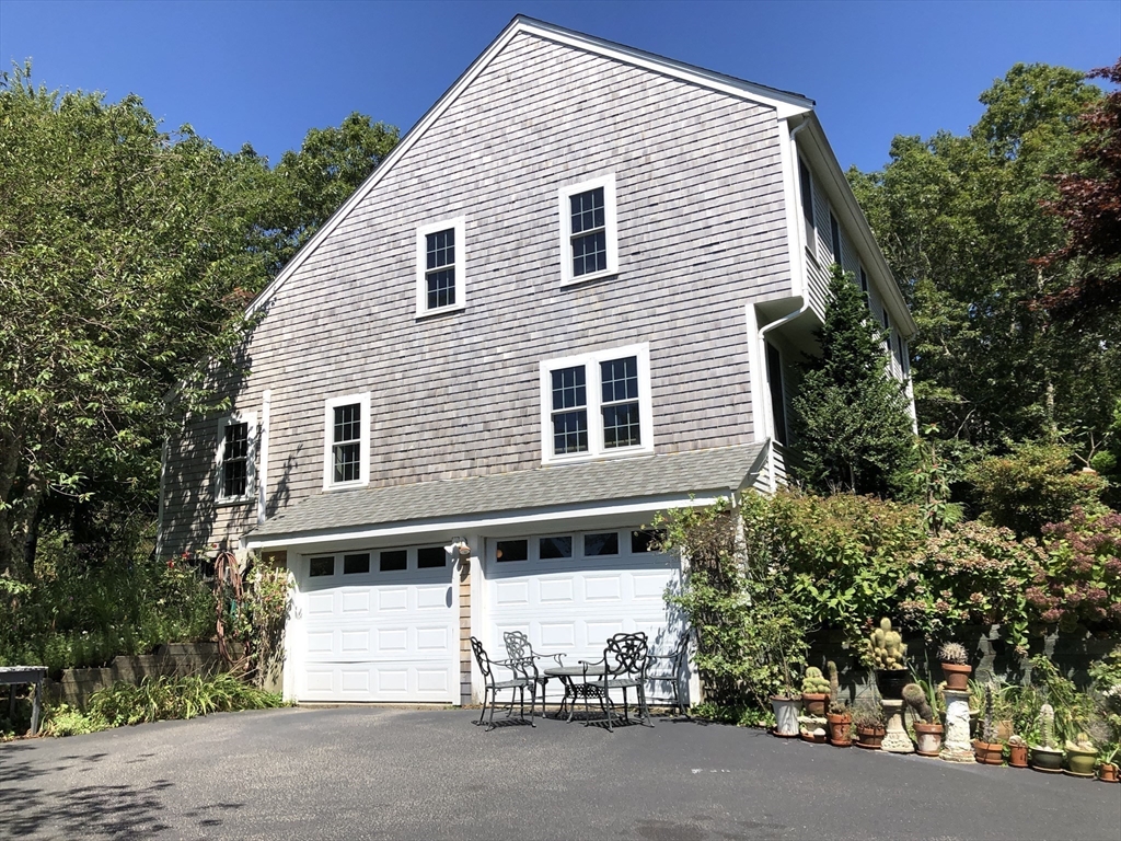 13 Yvonne Cir