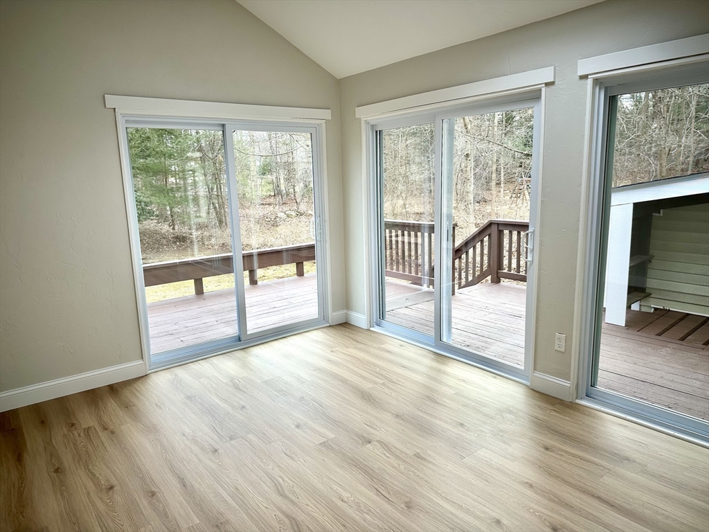 80 Vineyard Rd
