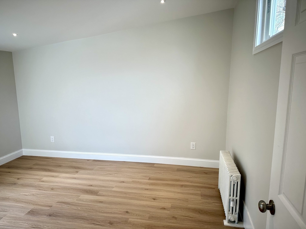 80 Vineyard Rd