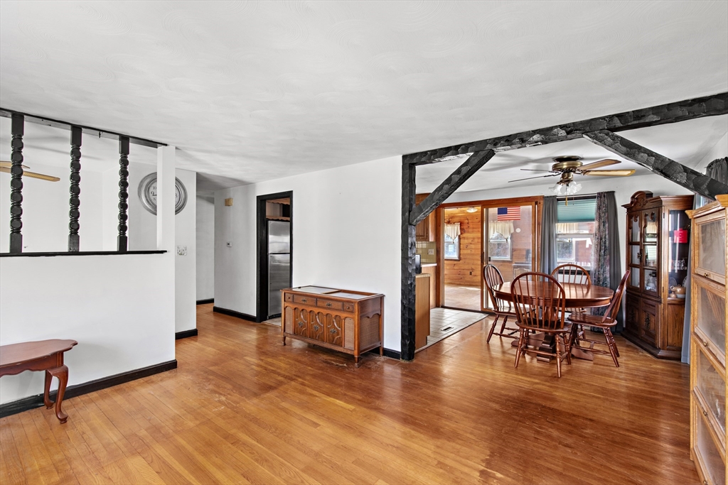 11 Winnetuxet Rd