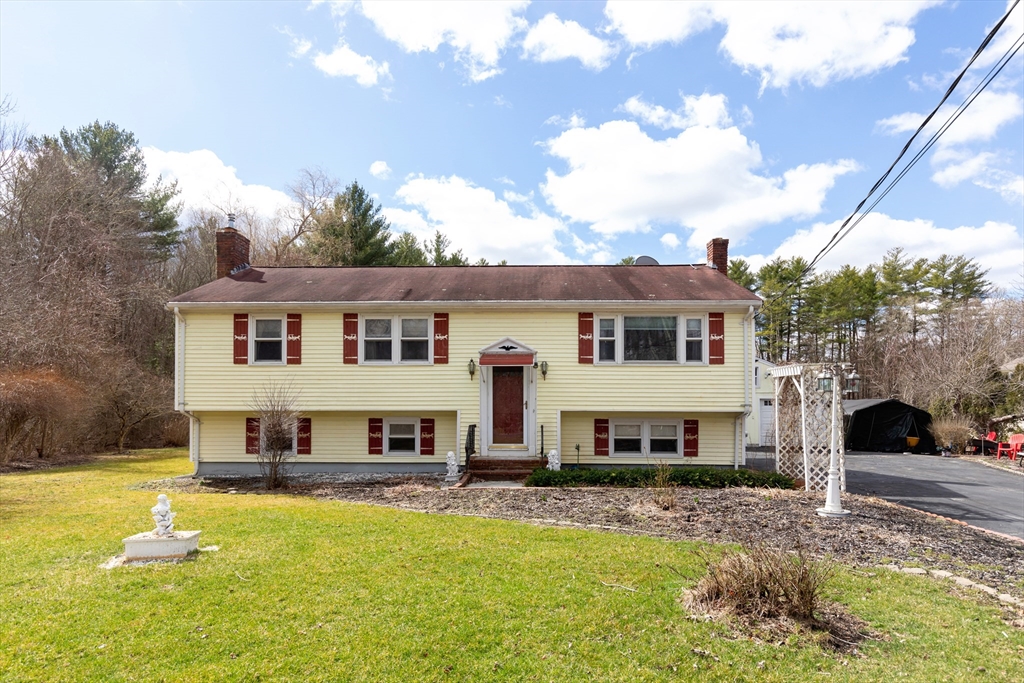 11 Winnetuxet Rd