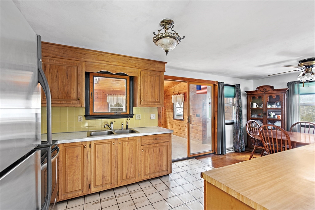 11 Winnetuxet Rd