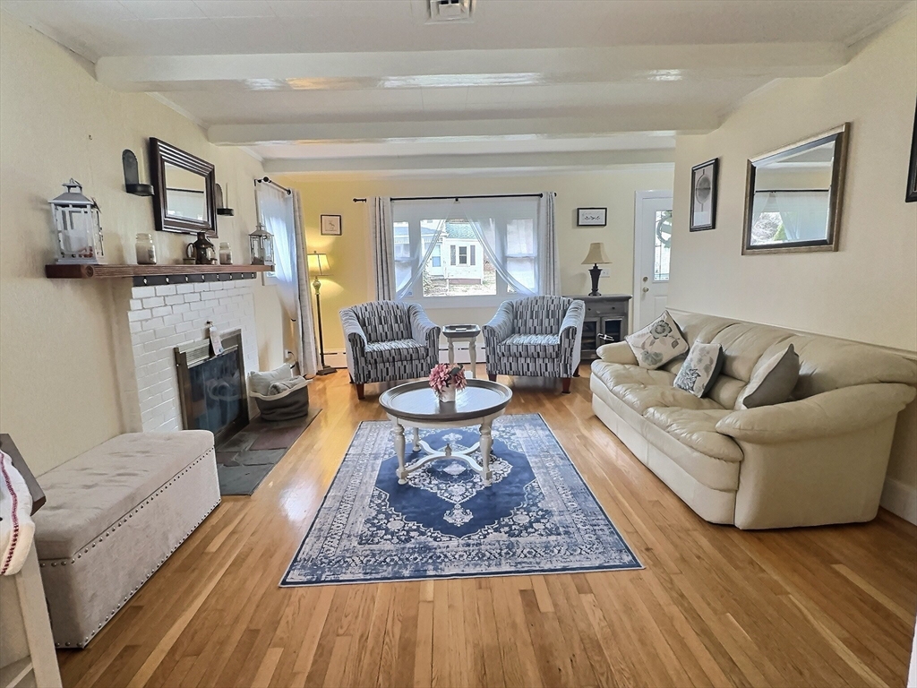 11 Cherry Street Ct