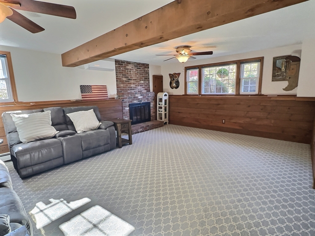 48 Columbia Cir