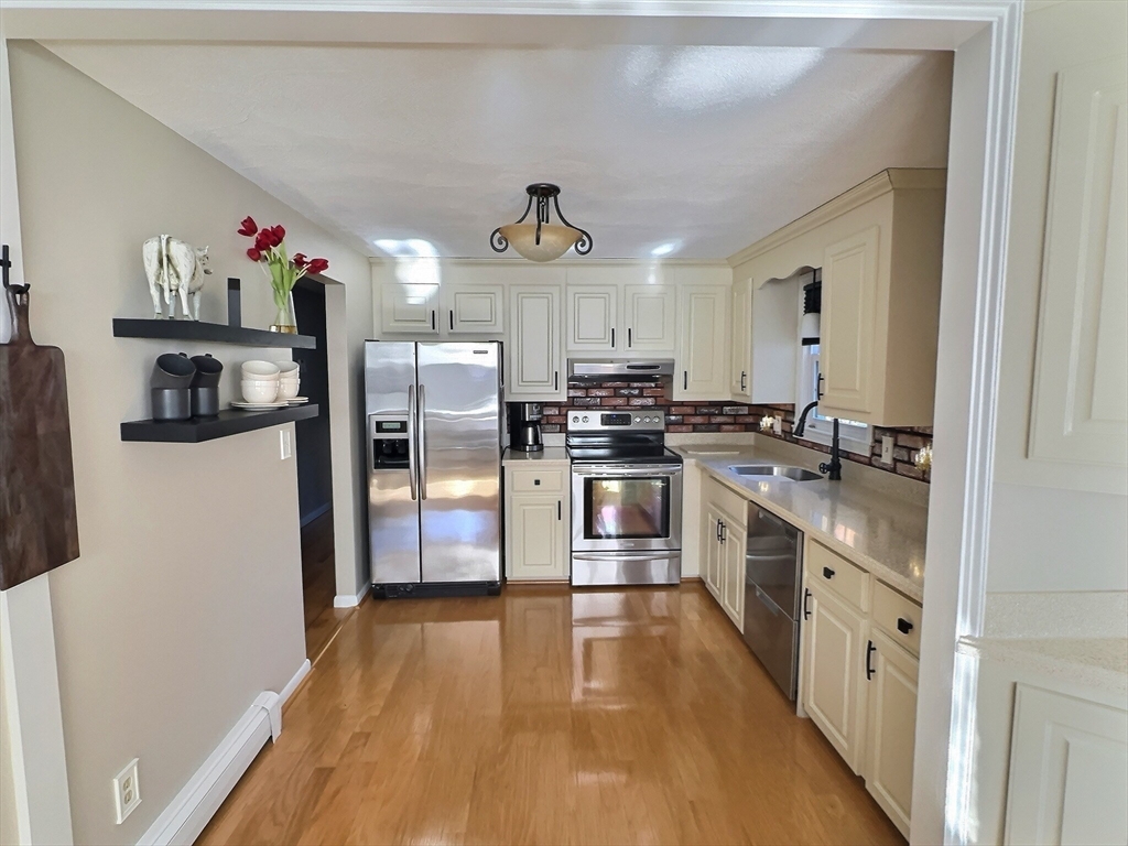 48 Columbia Cir