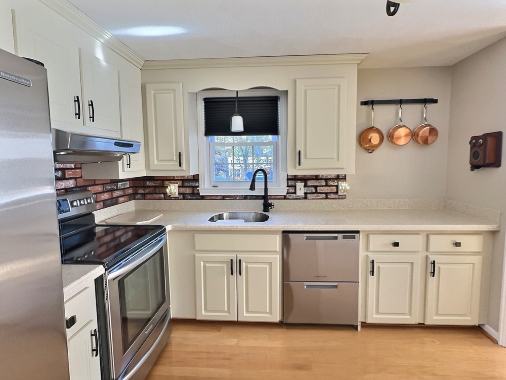 48 Columbia Cir