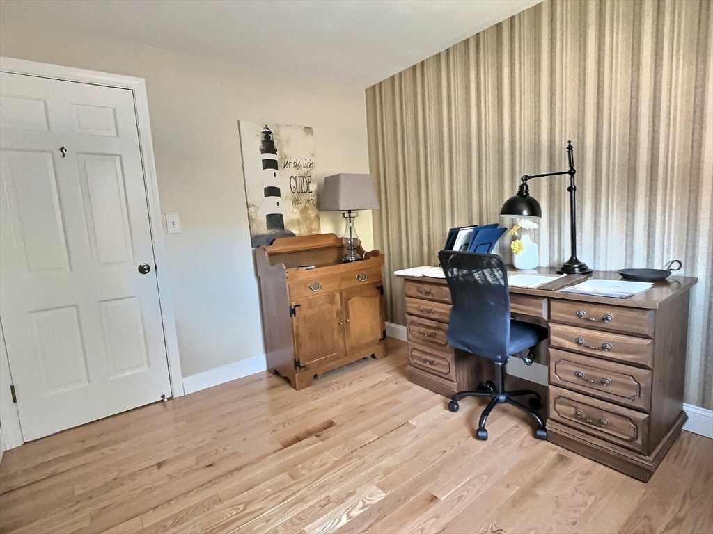 48 Columbia Cir