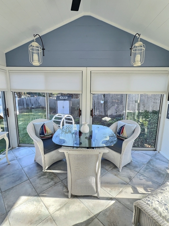 48 Columbia Cir