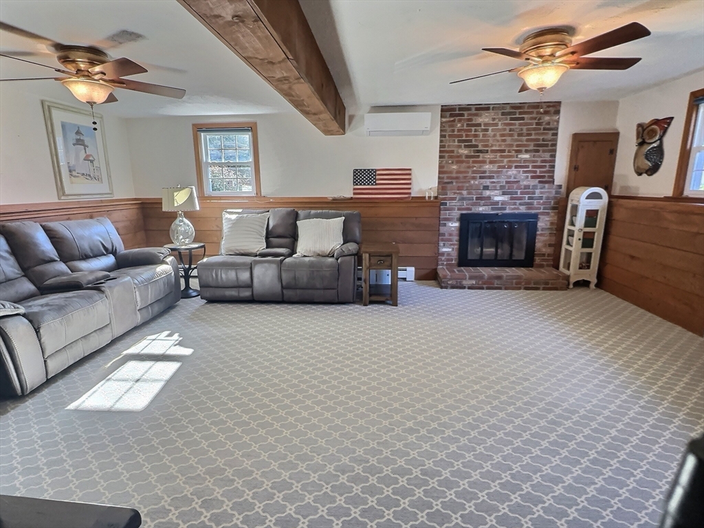 48 Columbia Cir