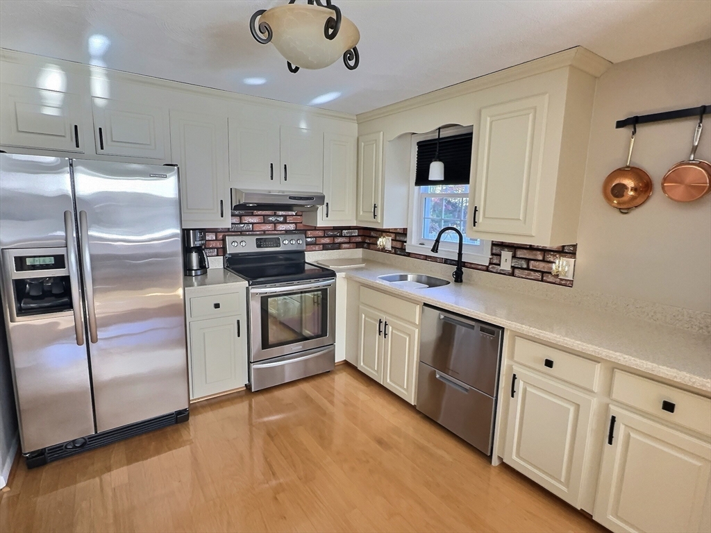 48 Columbia Cir