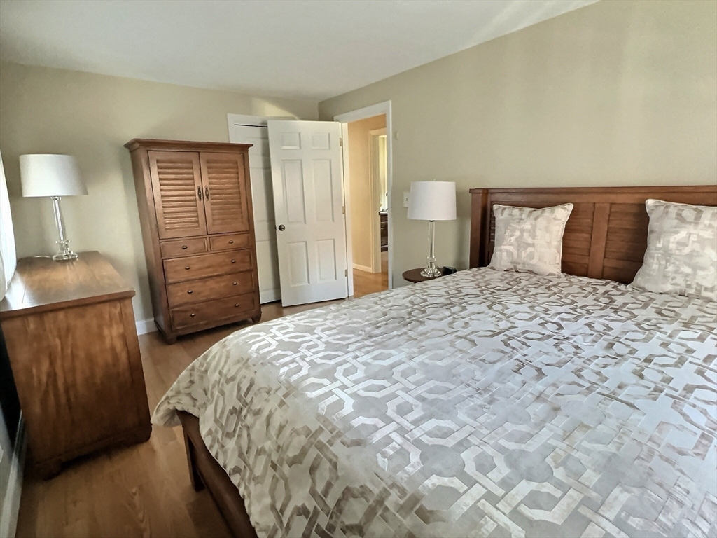 48 Columbia Cir