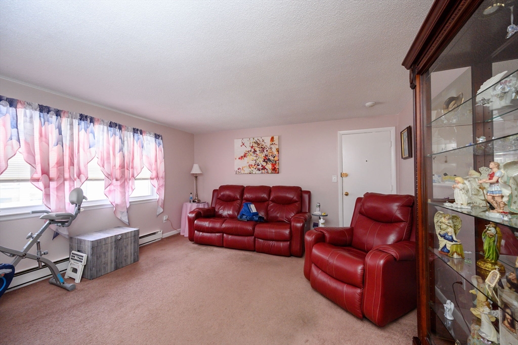 1225 Sea St