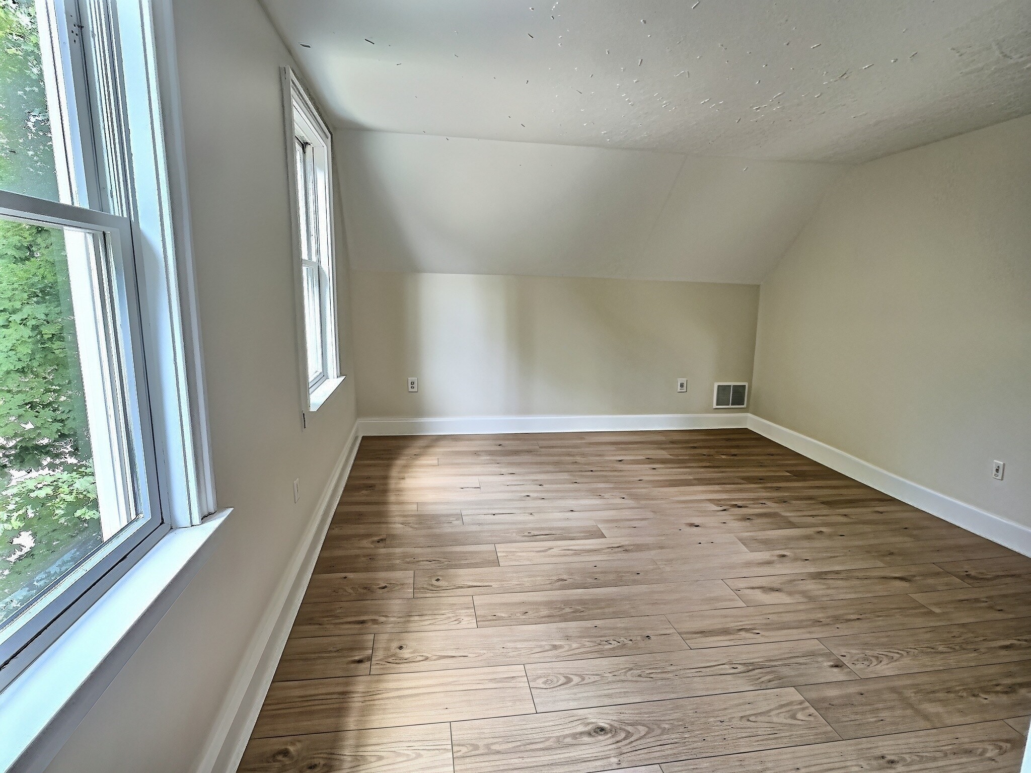 28 Cherry St