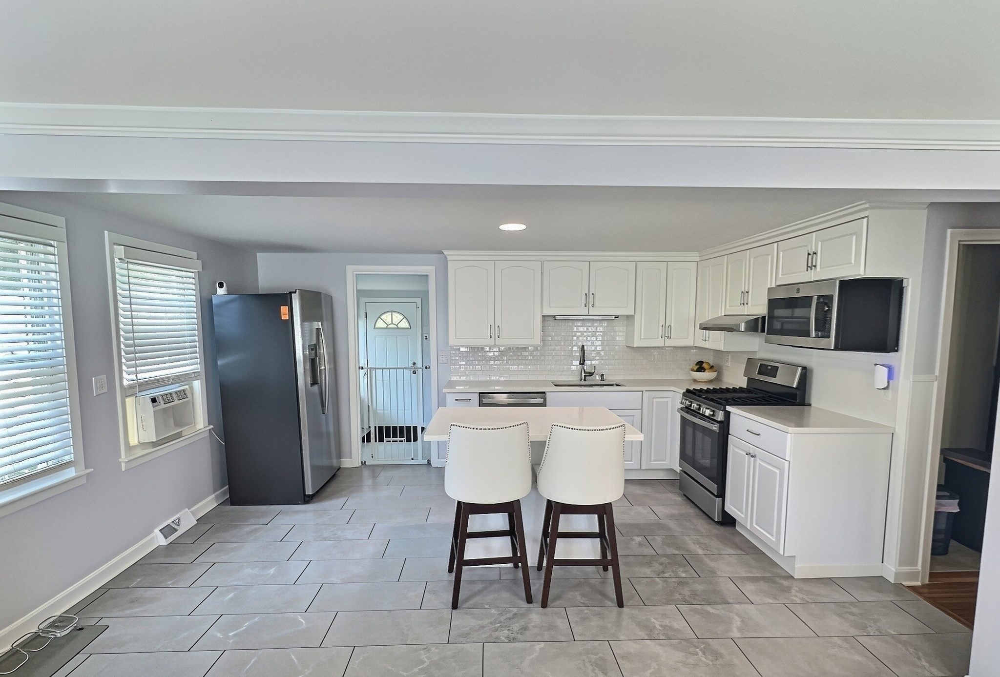2 Mcfarlin Rd