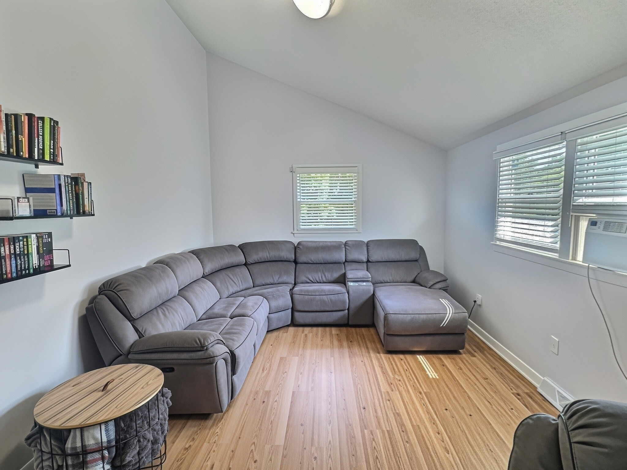 2 Mcfarlin Rd