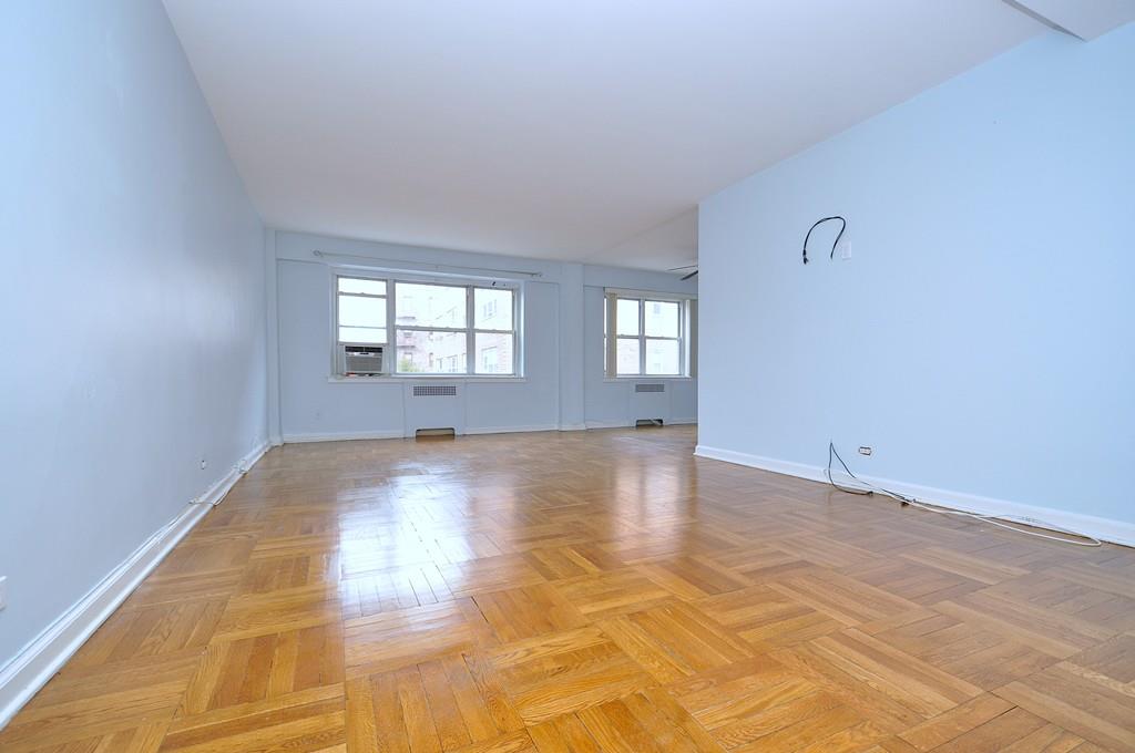 235 Garth Road Unit: D4C