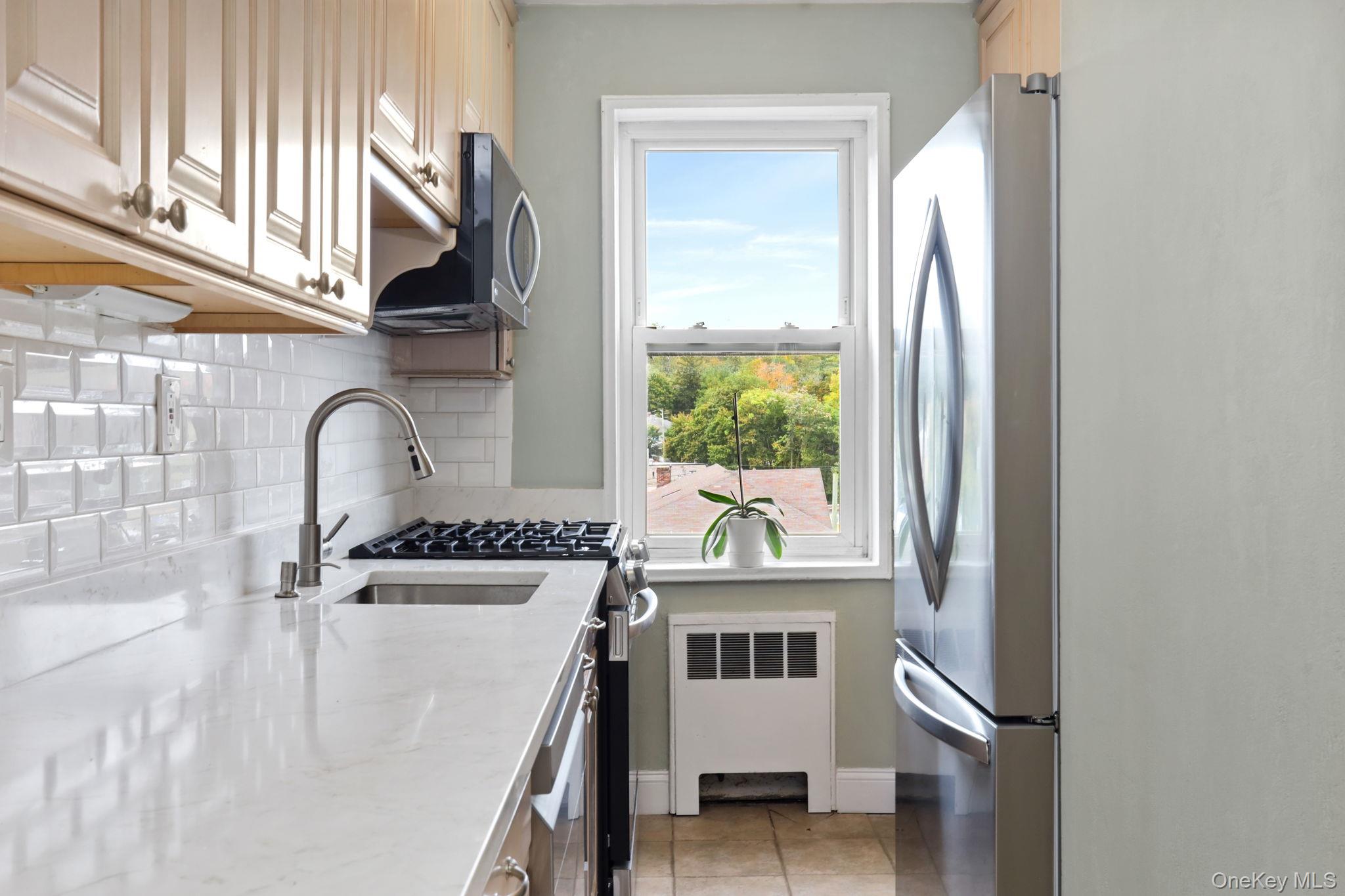 30 E Hartsdale Avenue Unit: 4D