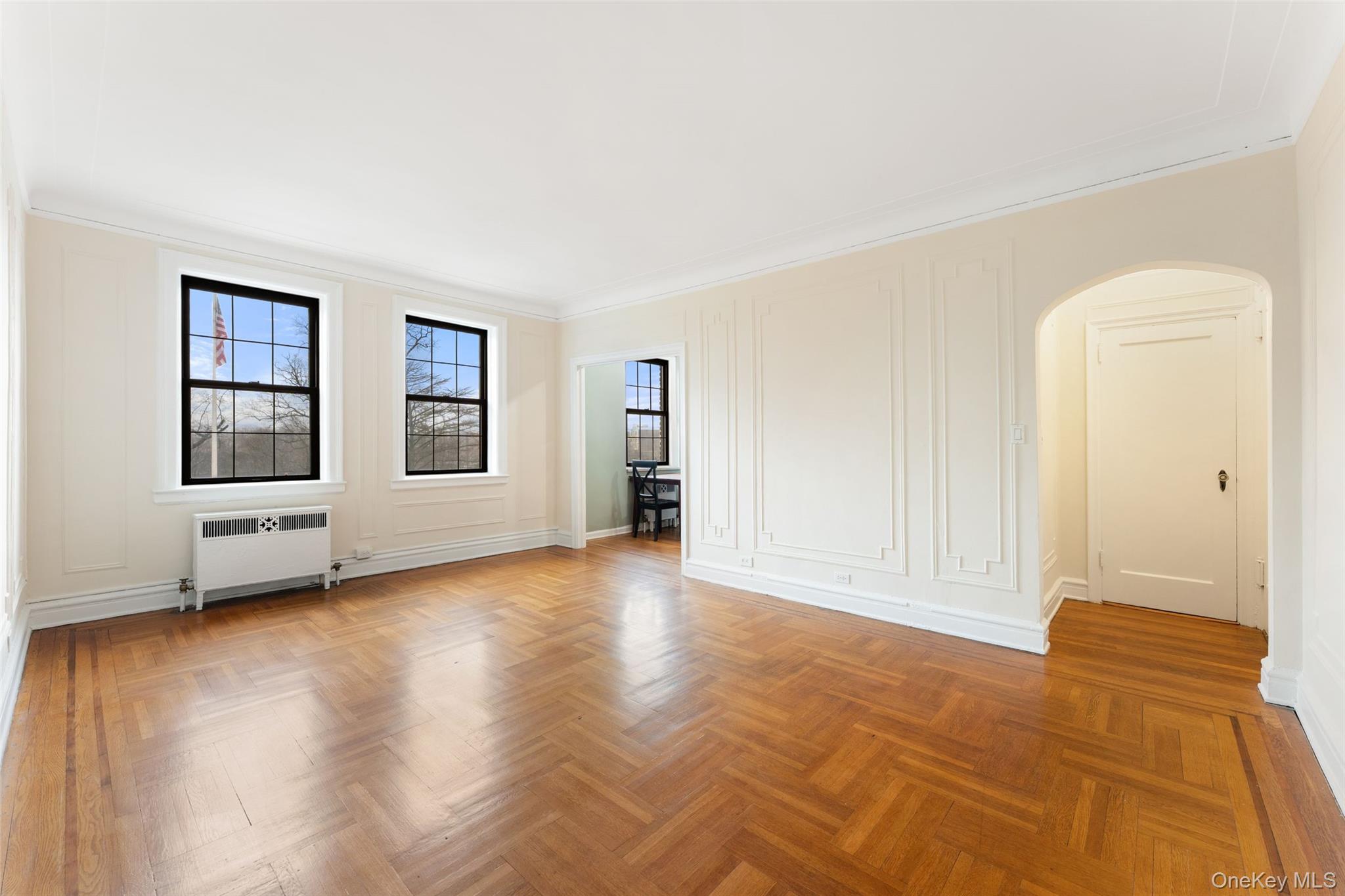 14 N Chatsworth Avenue Unit: 4M