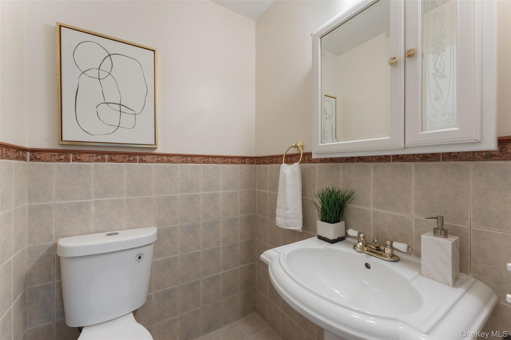 1200 Warburton Avenue Unit: 16