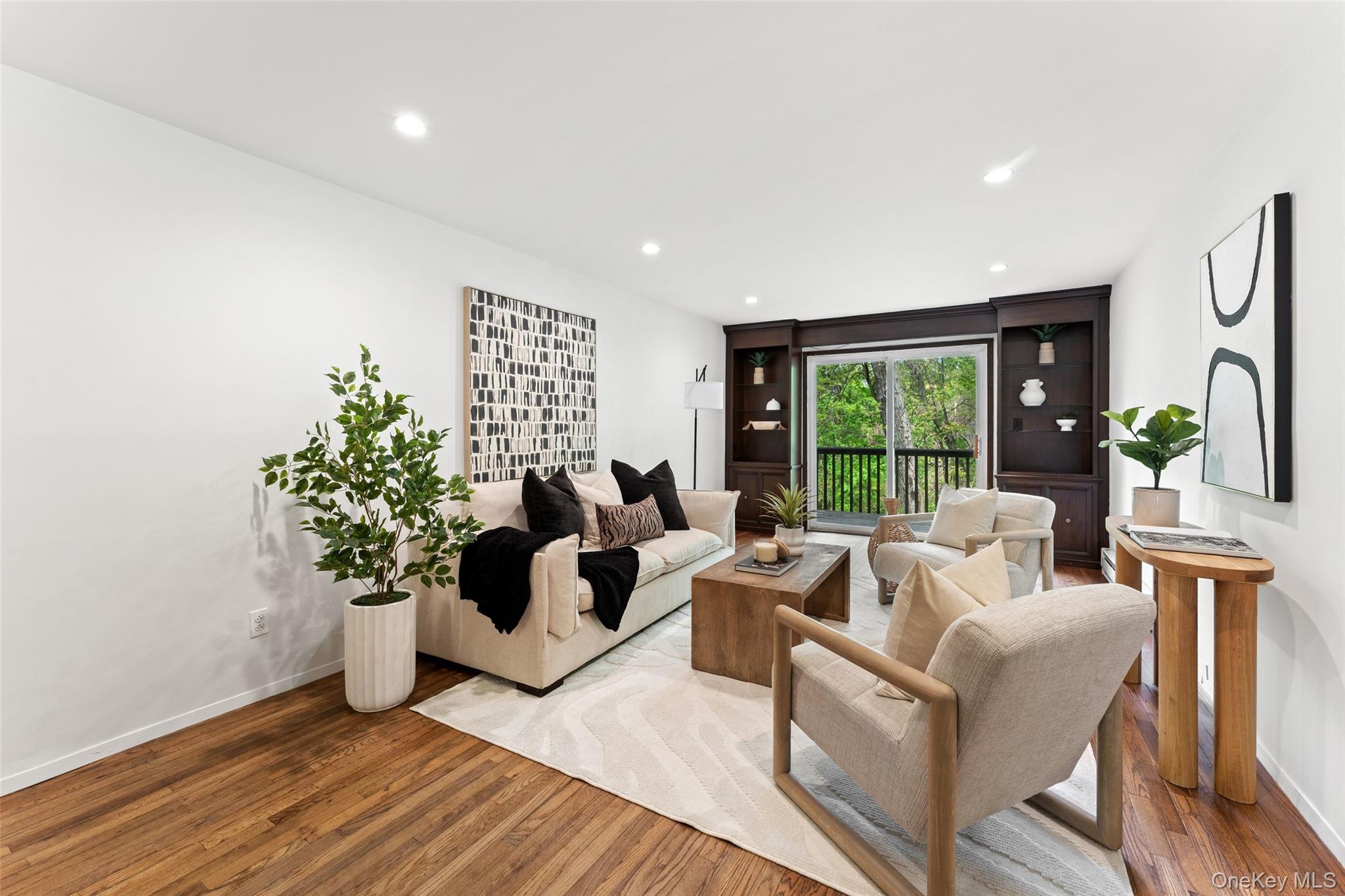 1200 Warburton Avenue Unit: 16