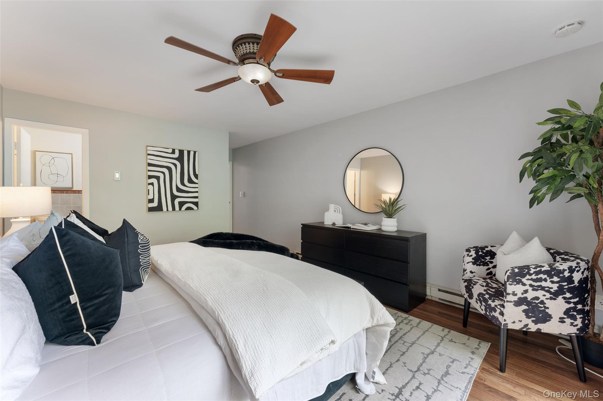 1200 Warburton Avenue Unit: 16