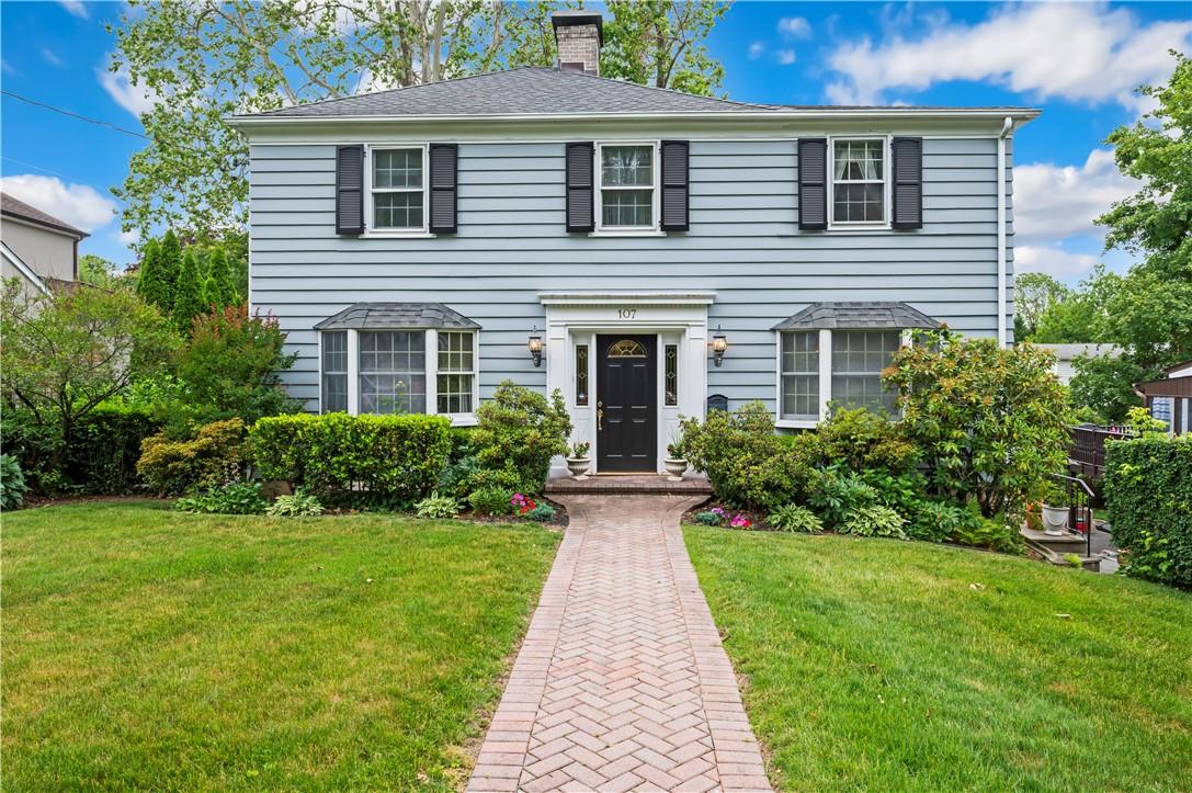 107 Lawrence Avenue