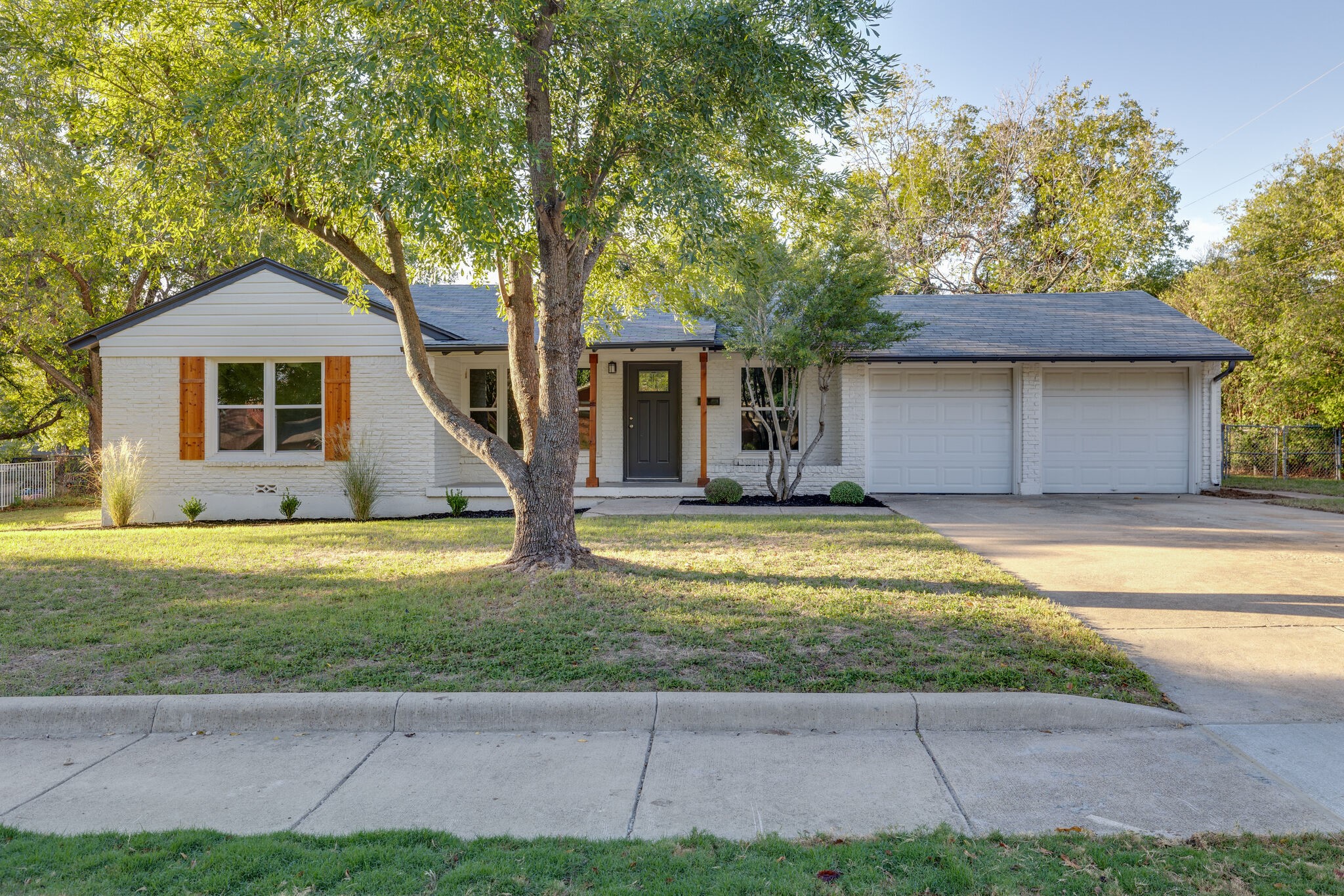 7008 Dover Lane