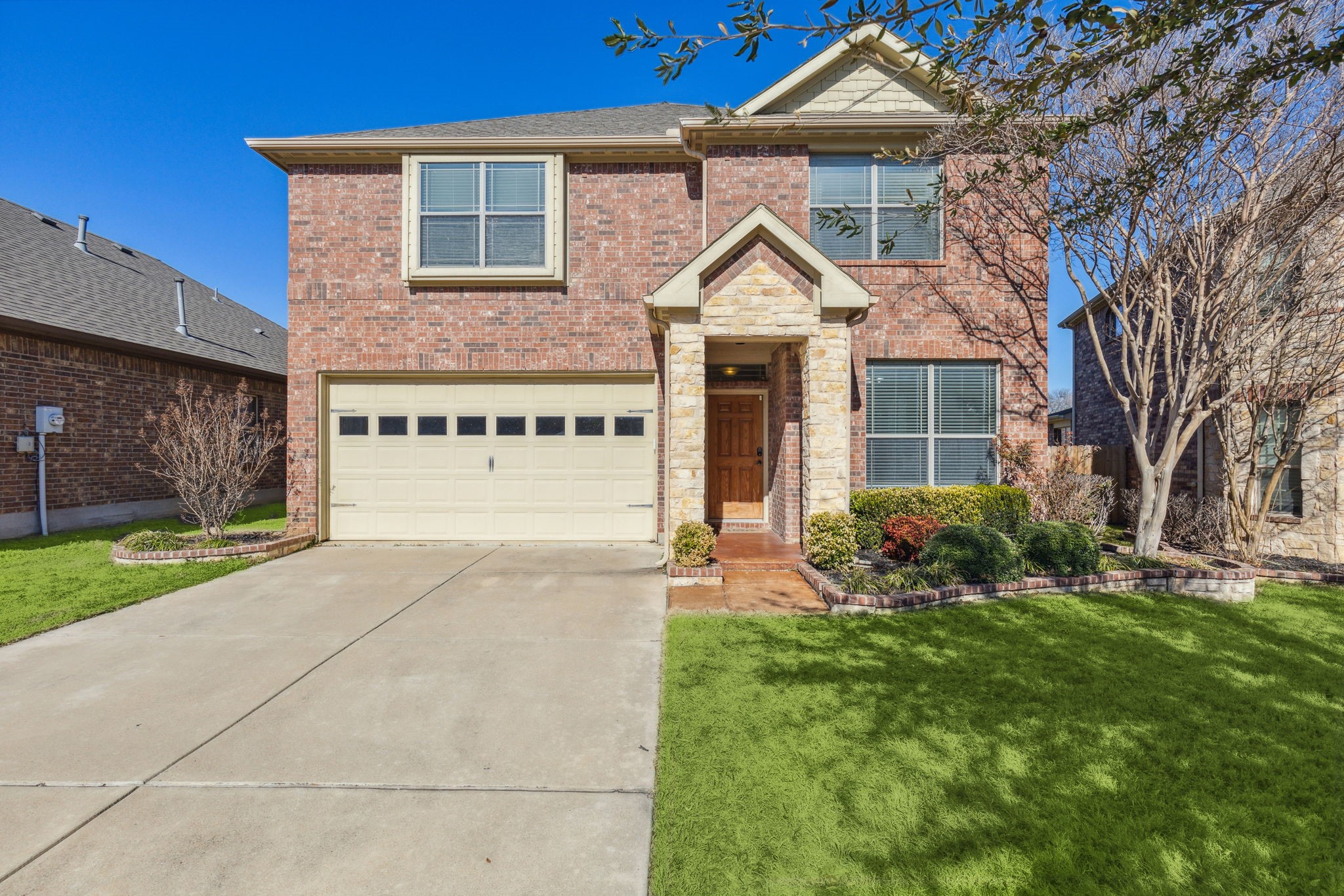 3825 Weatherstone Drive