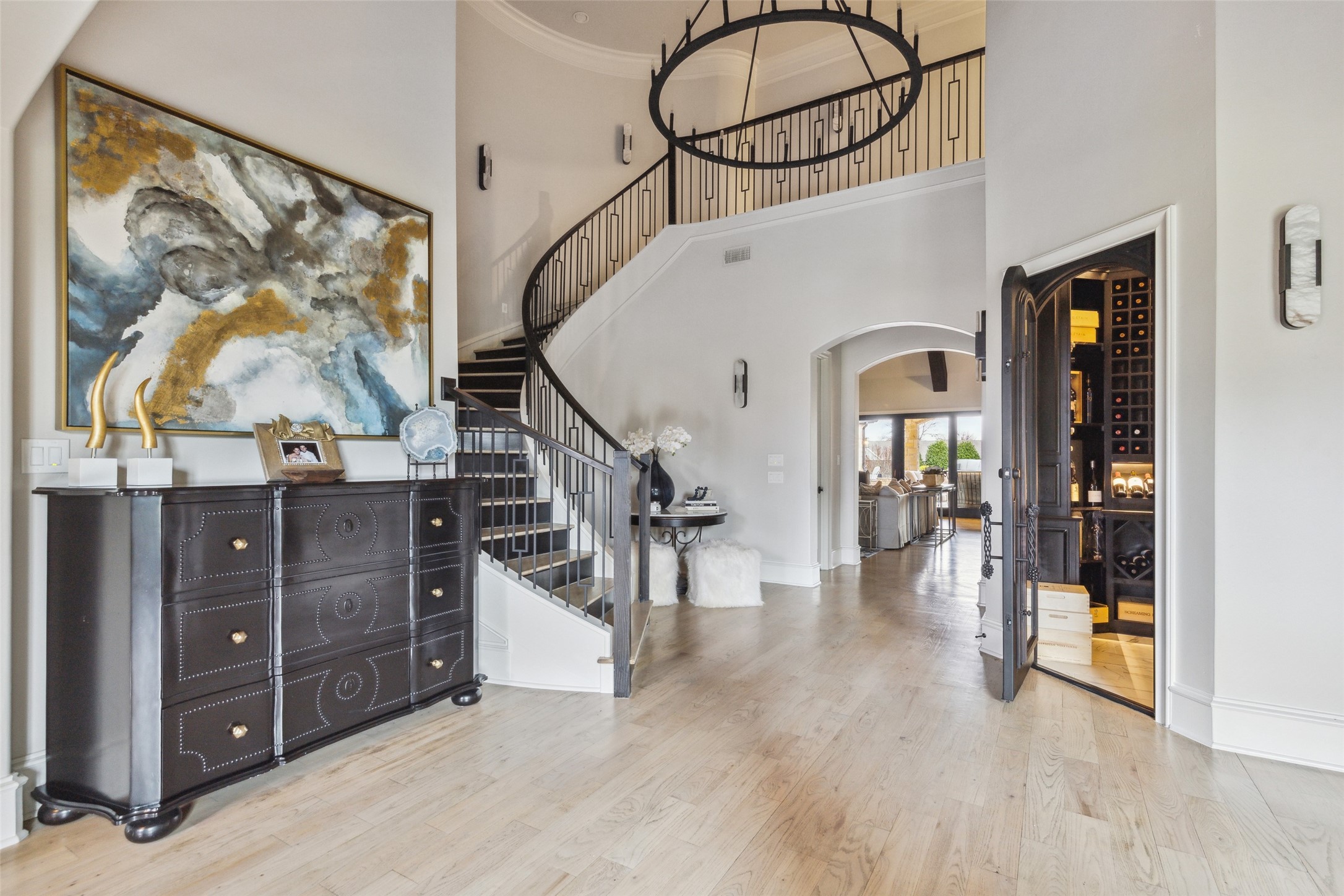 1725 Bur Oak Drive