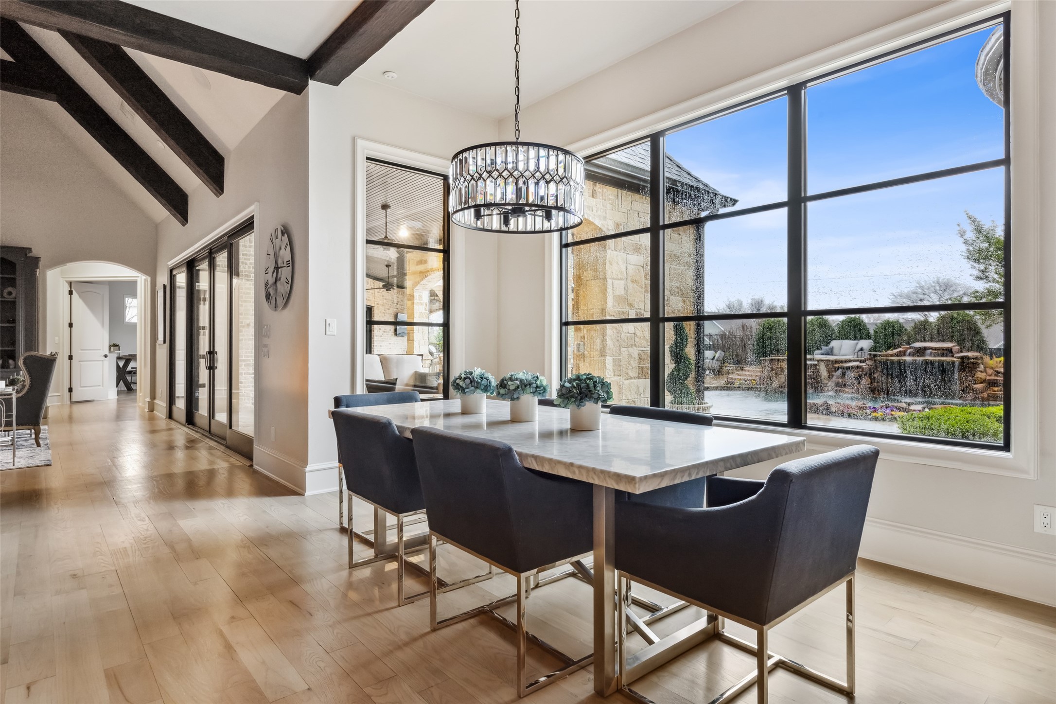 1725 Bur Oak Drive