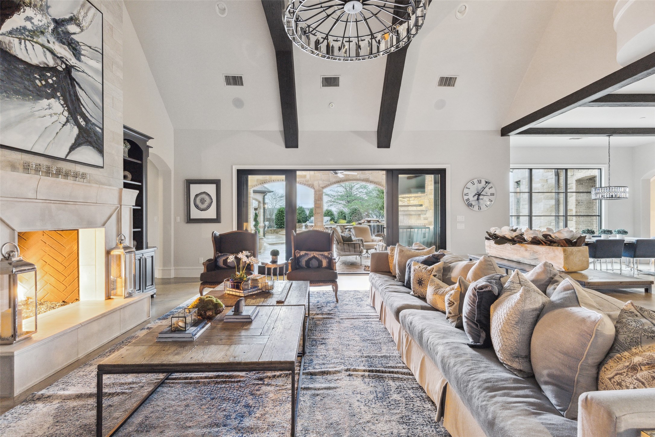 1725 Bur Oak Drive