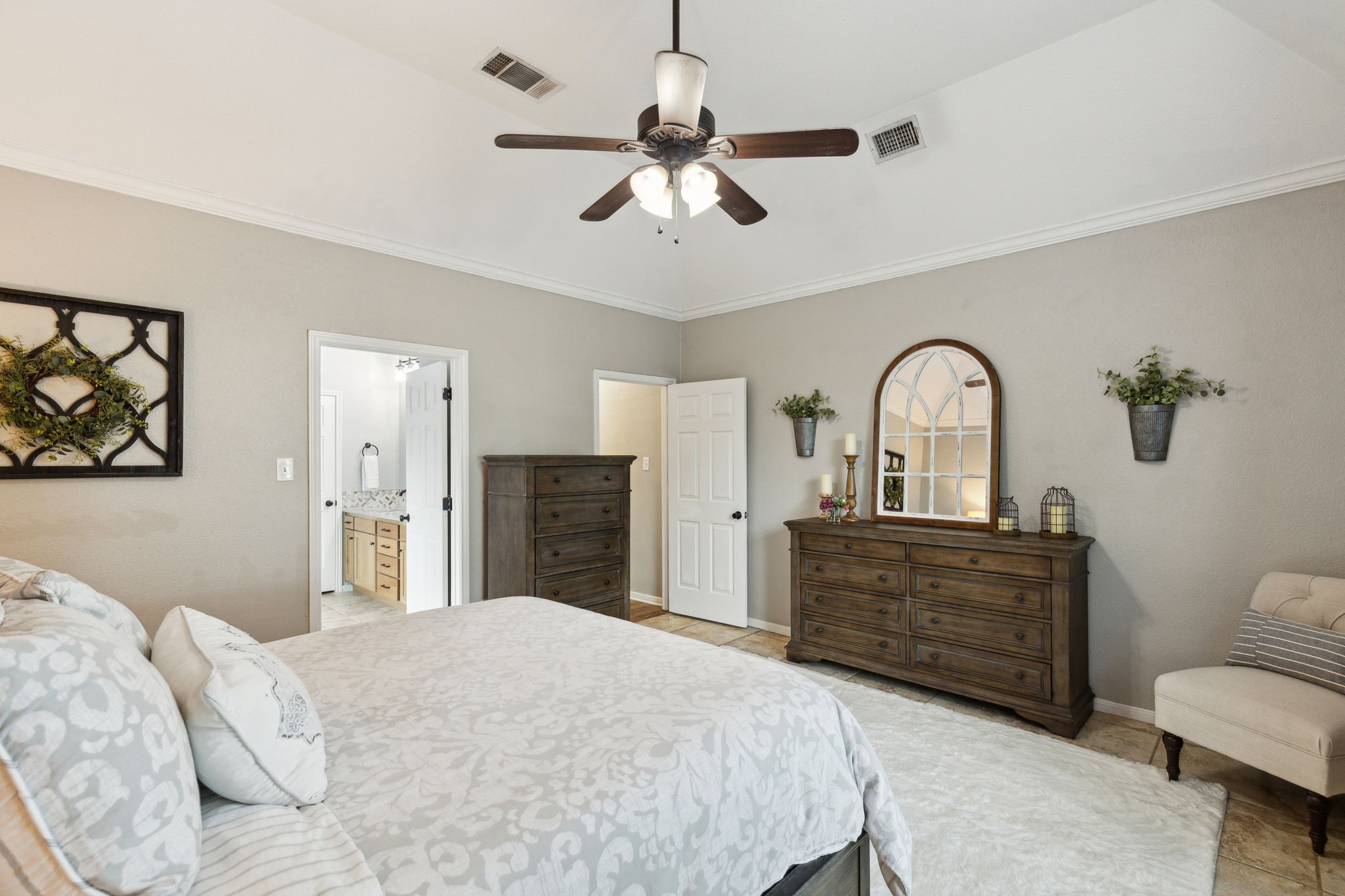8628 Amhurst Court