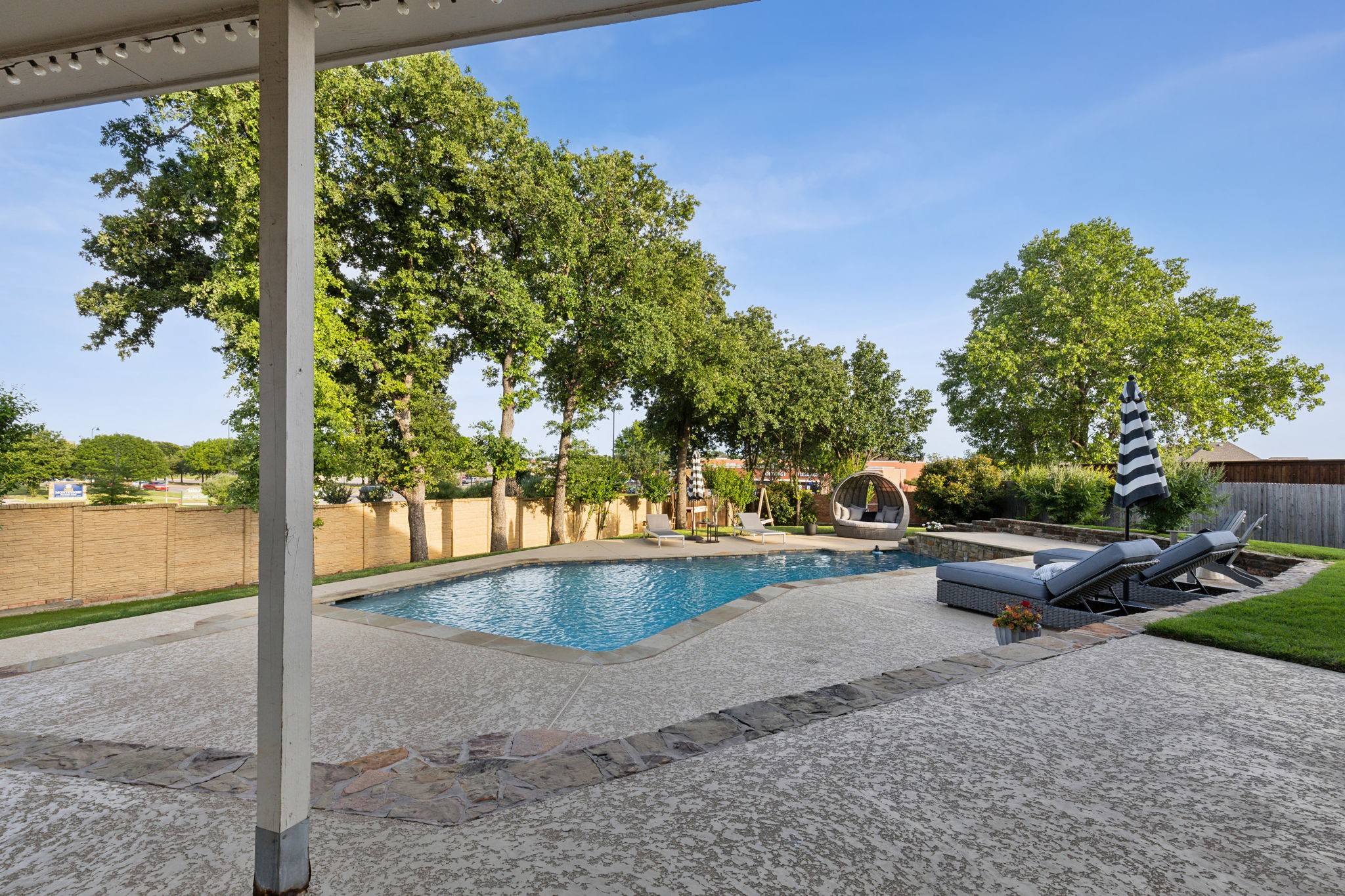 8628 Amhurst Court