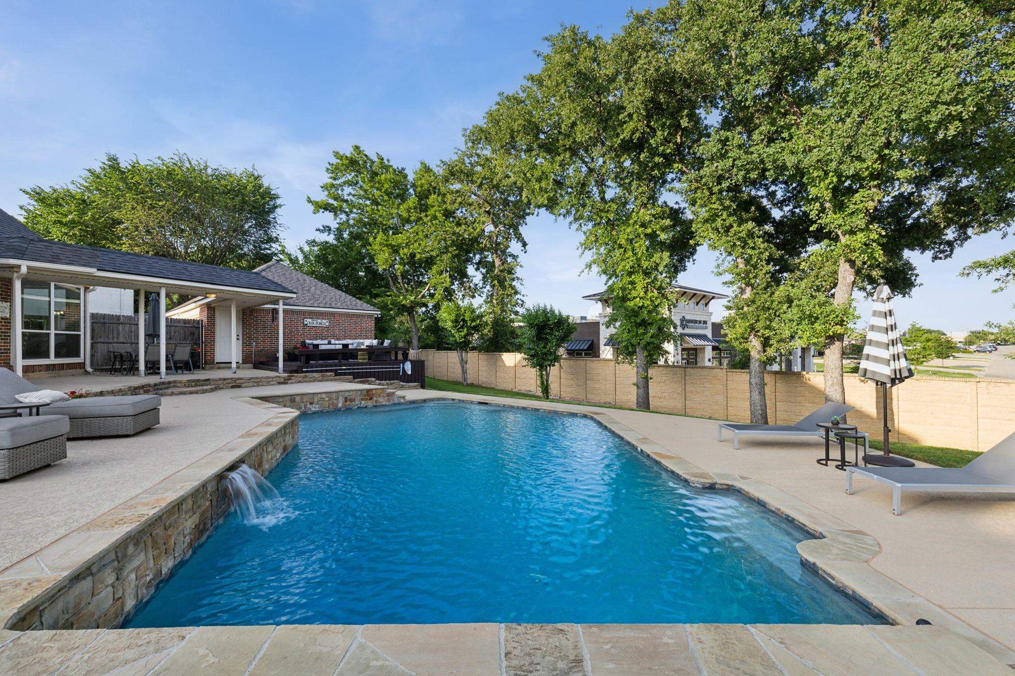 8628 Amhurst Court