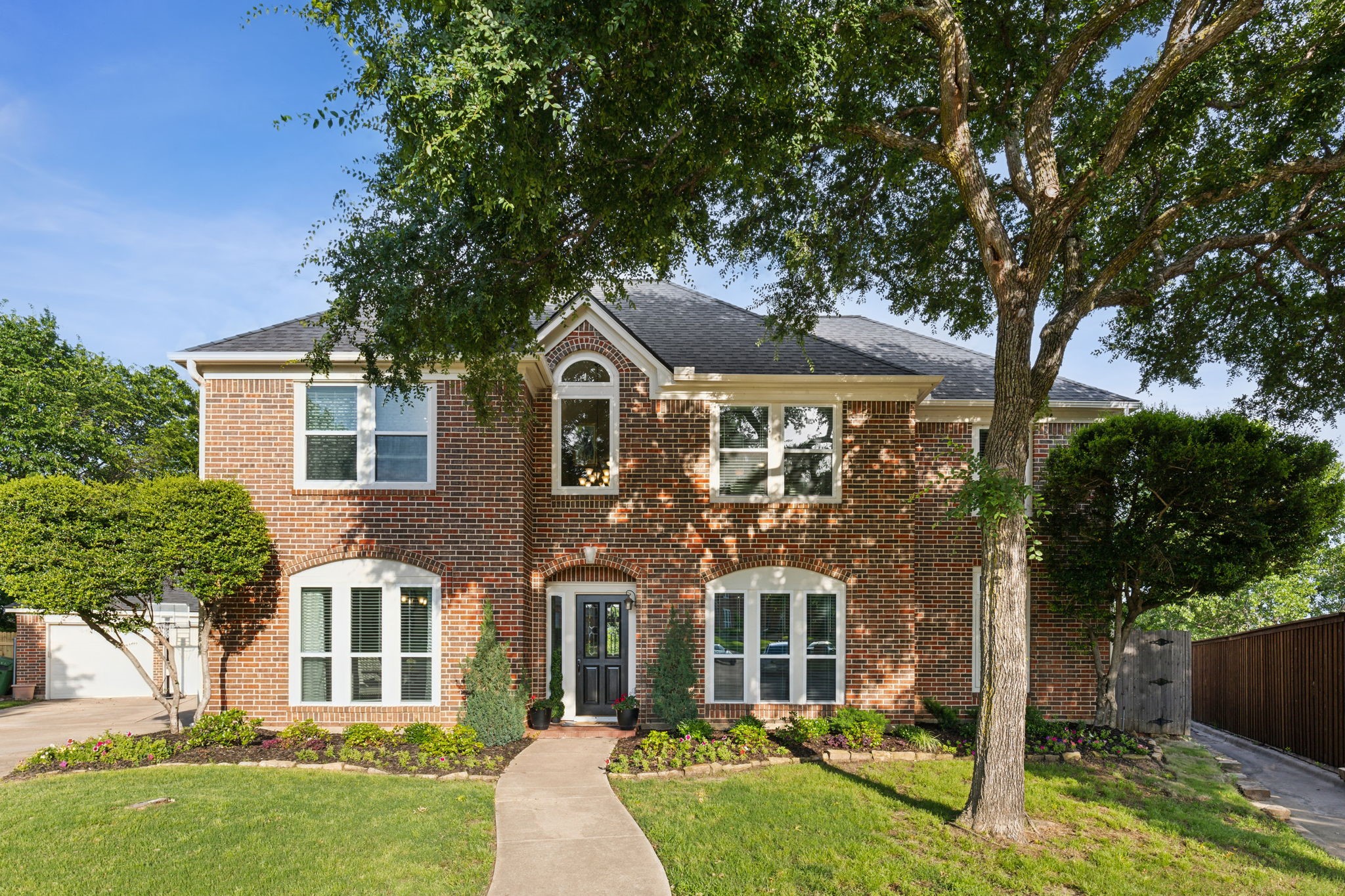 8628 Amhurst Court