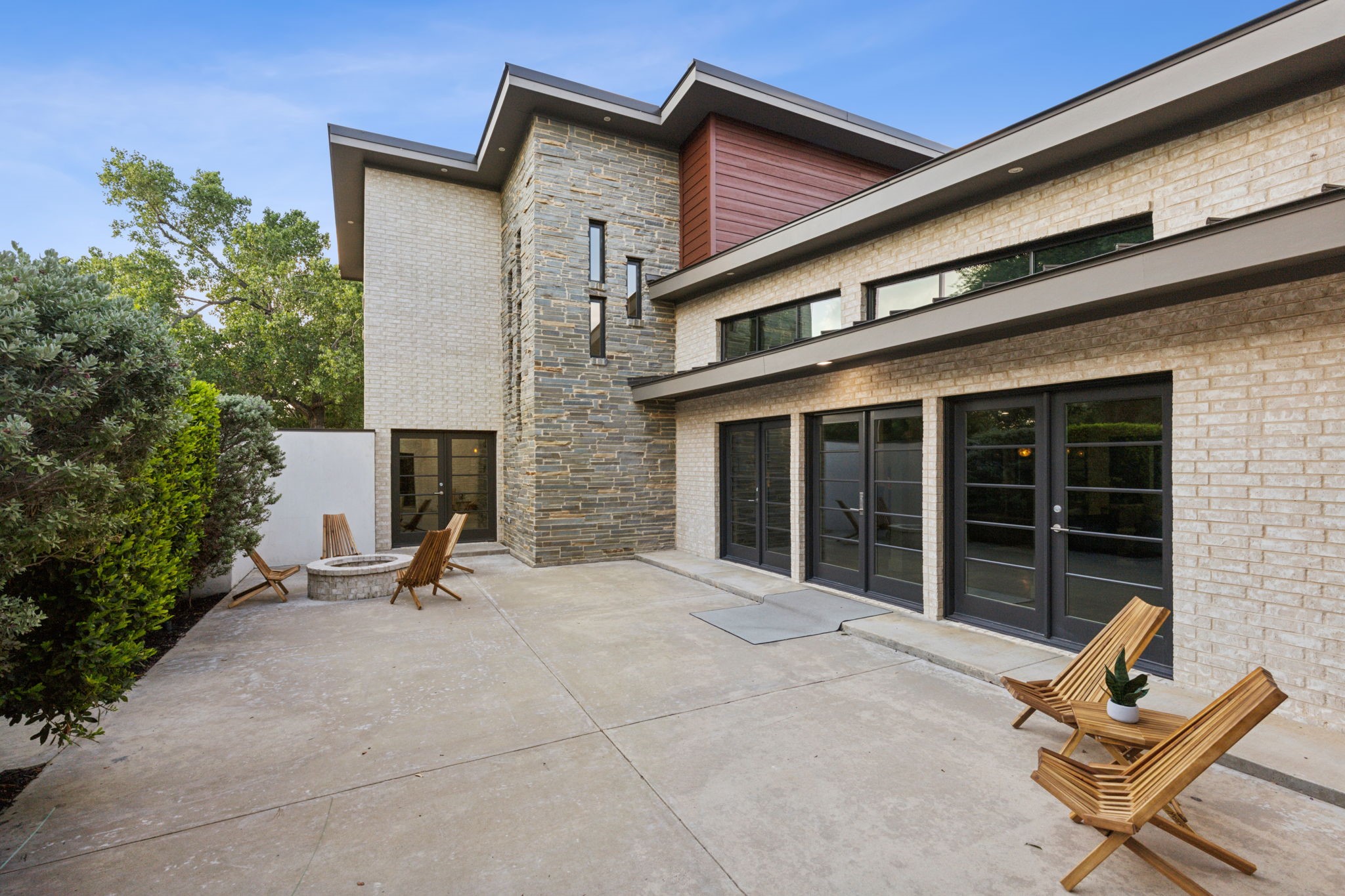 144 Shady Dale Lane