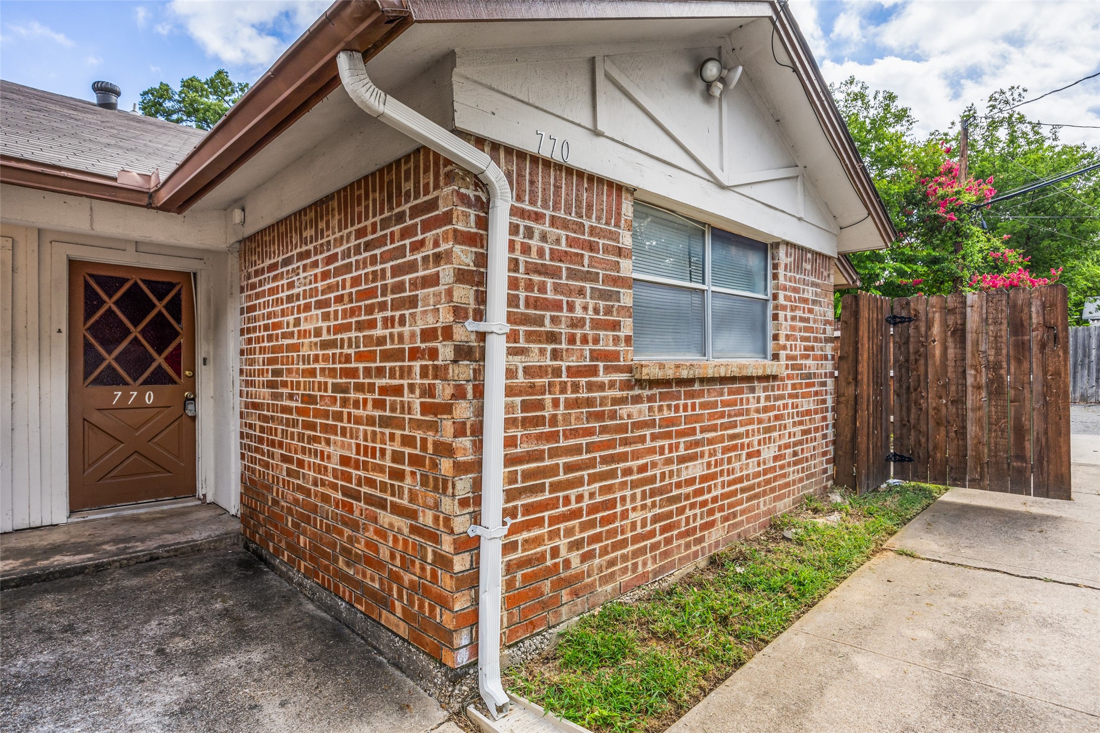 764 E Pecan Street