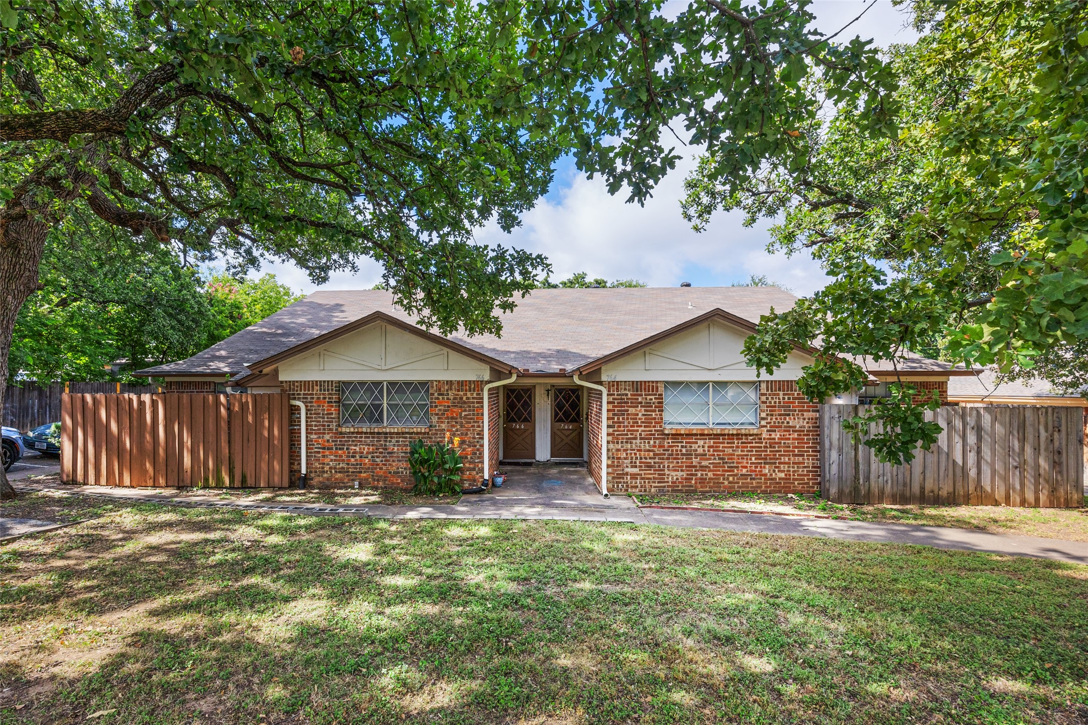 764 E Pecan Street