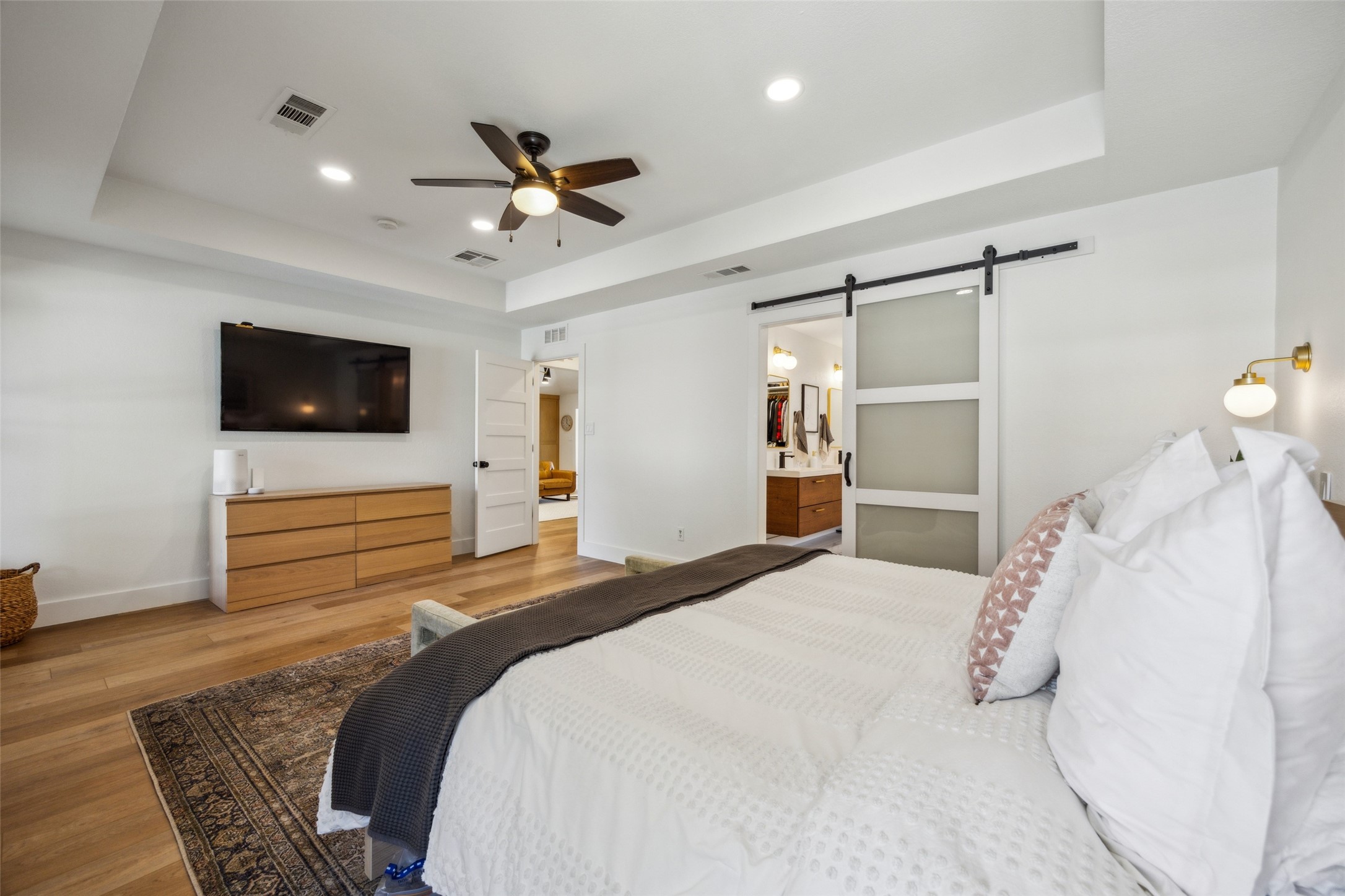 8 Roaring Creek Court