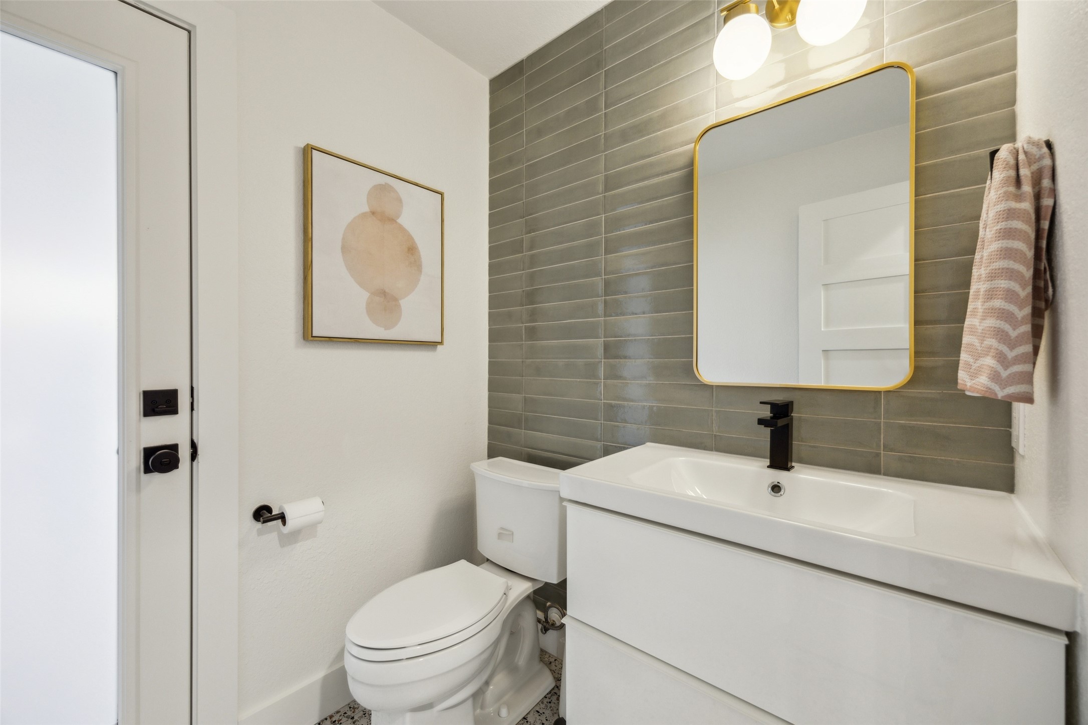 8 Roaring Creek Court