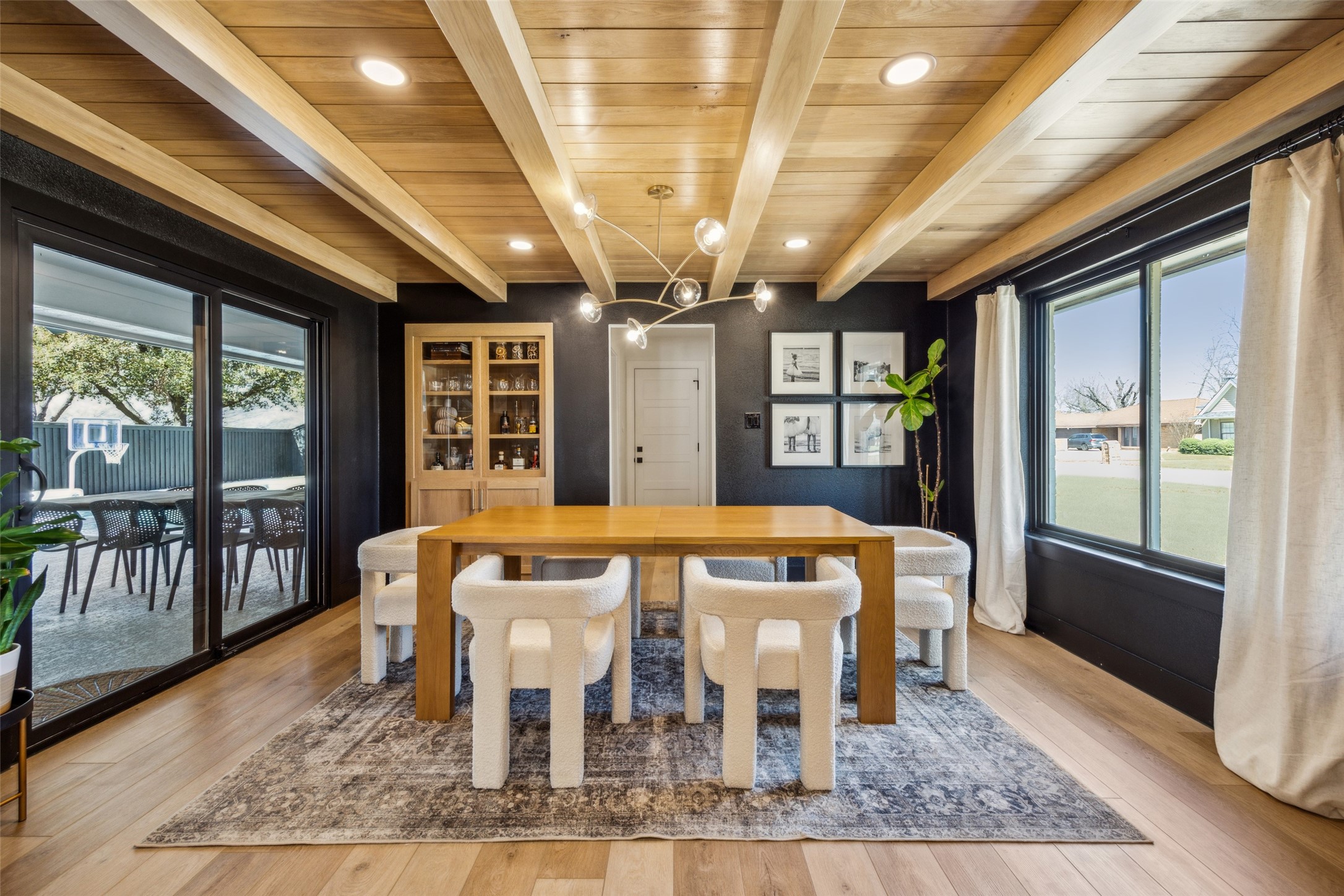 8 Roaring Creek Court