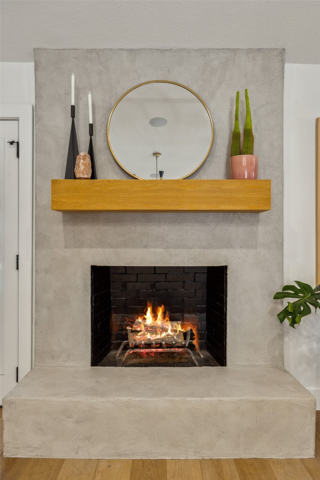 8 Roaring Creek Court