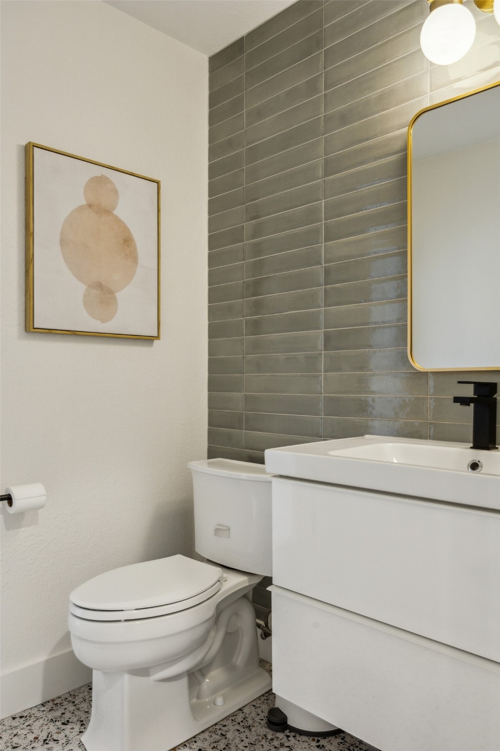 8 Roaring Creek Court