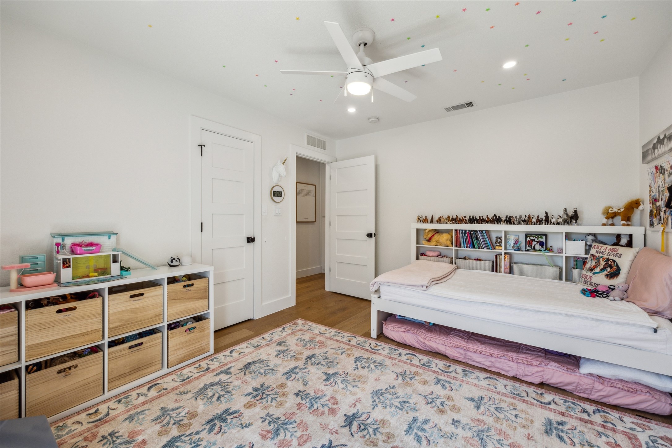 8 Roaring Creek Court