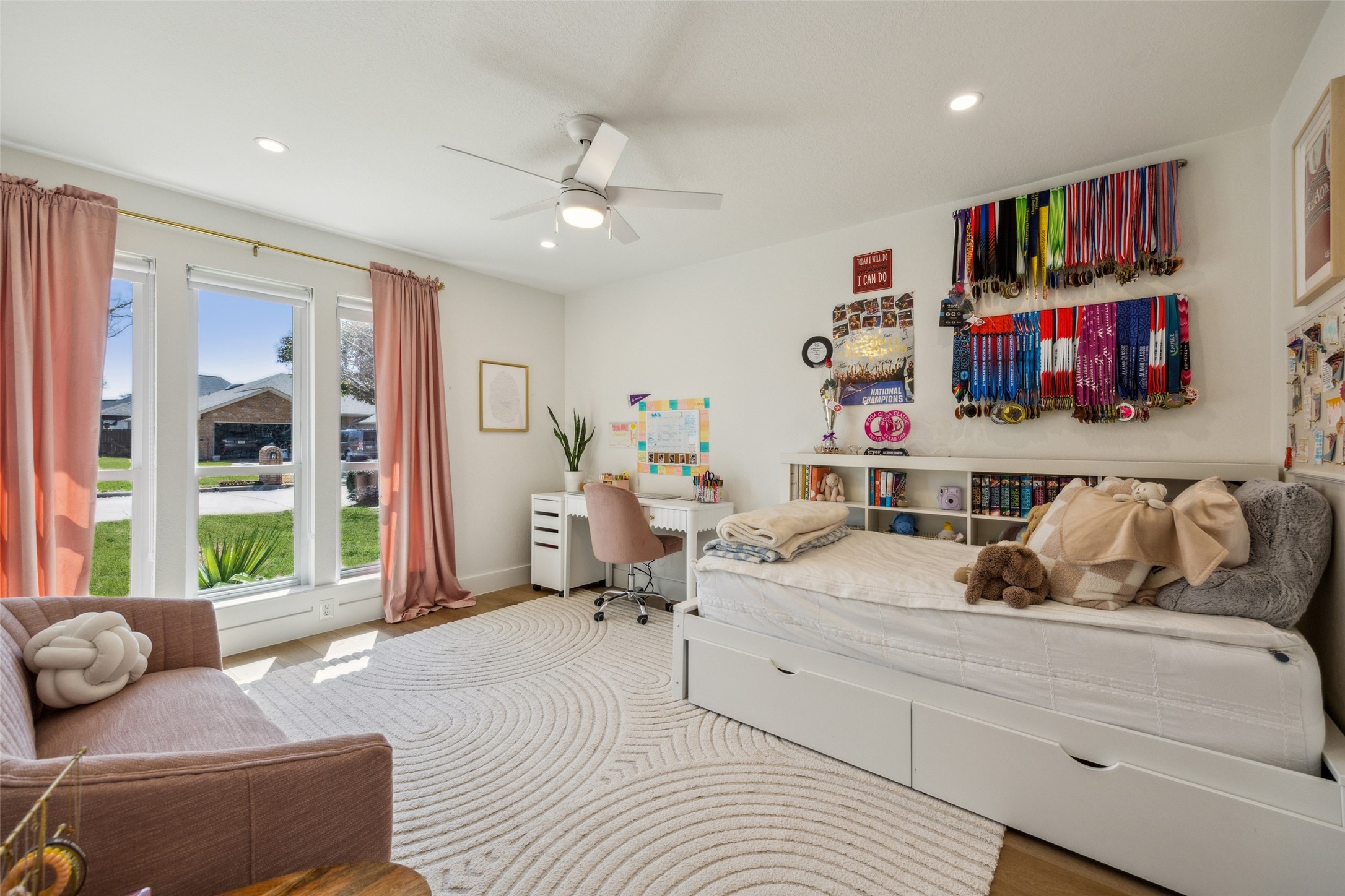 8 Roaring Creek Court