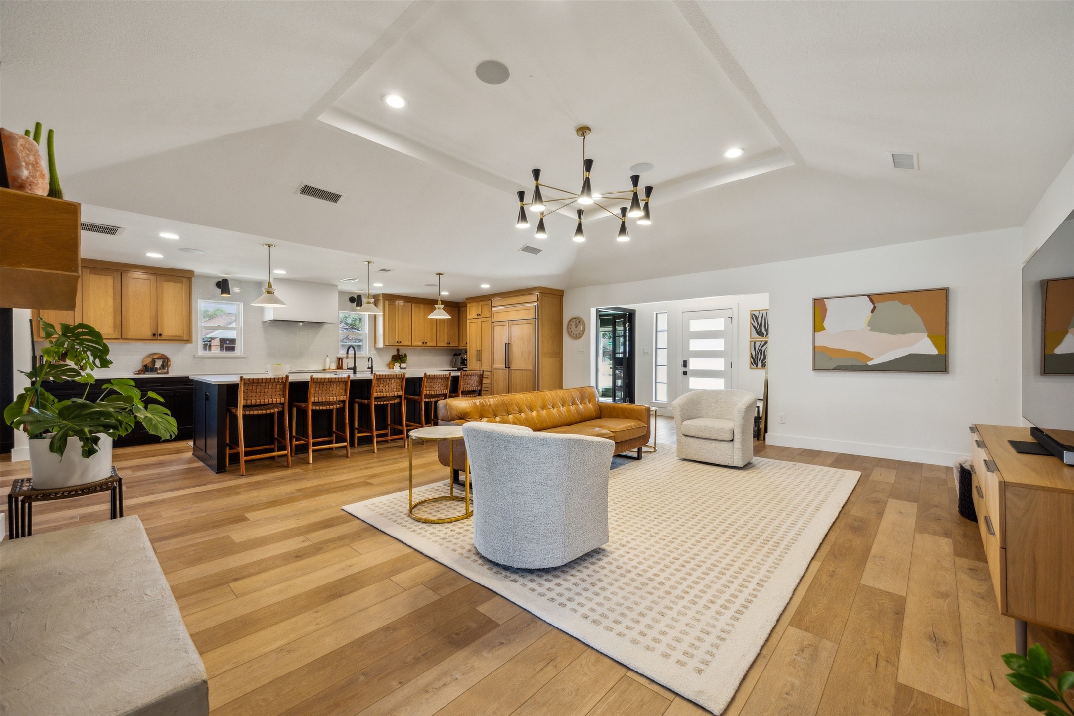 8 Roaring Creek Court