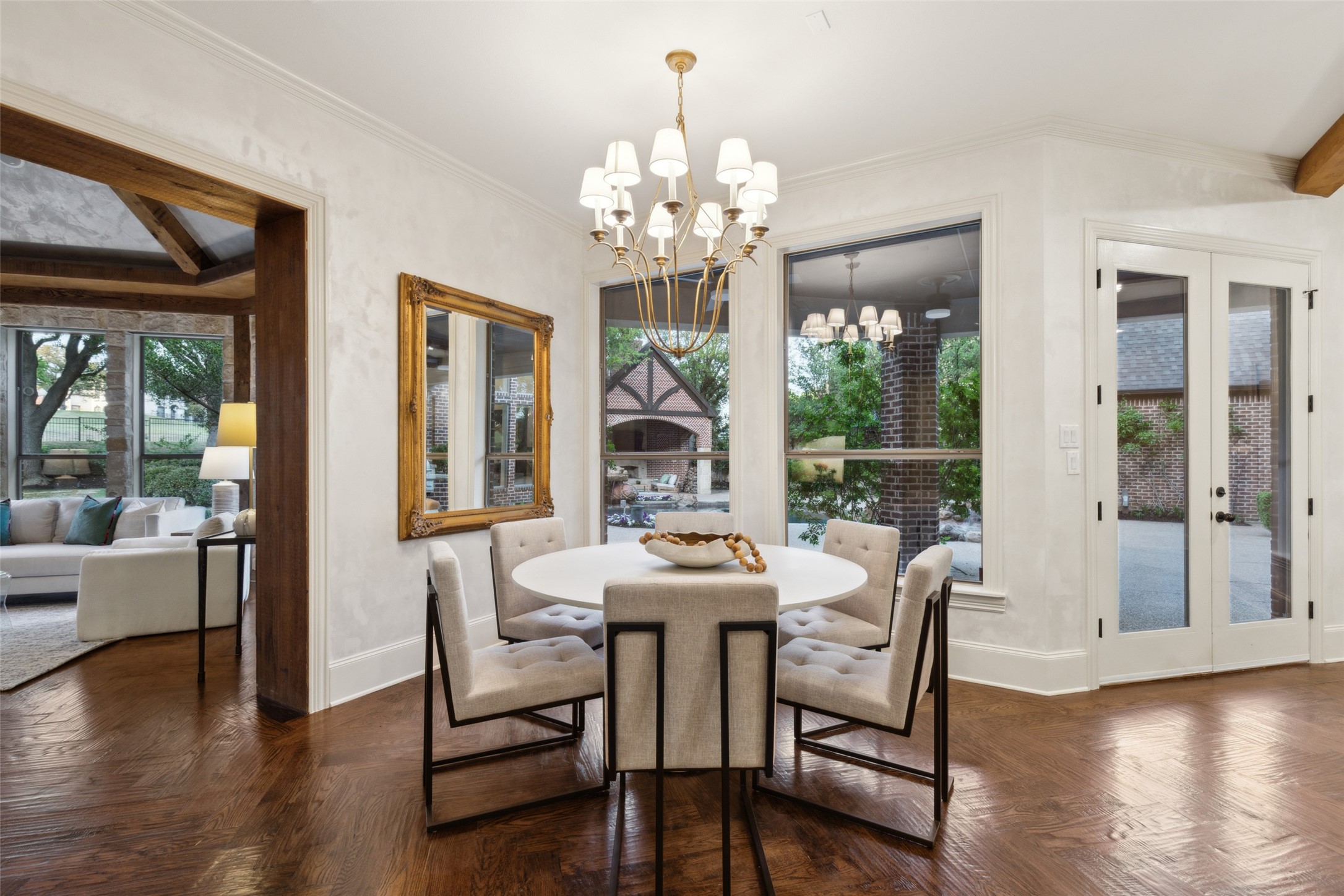 1409 Eagle Bend