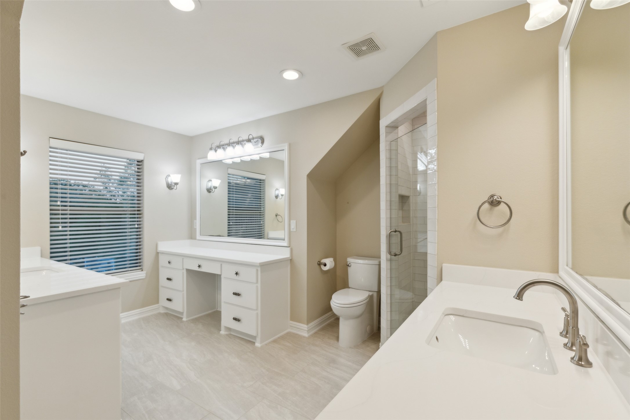 1409 Eagle Bend