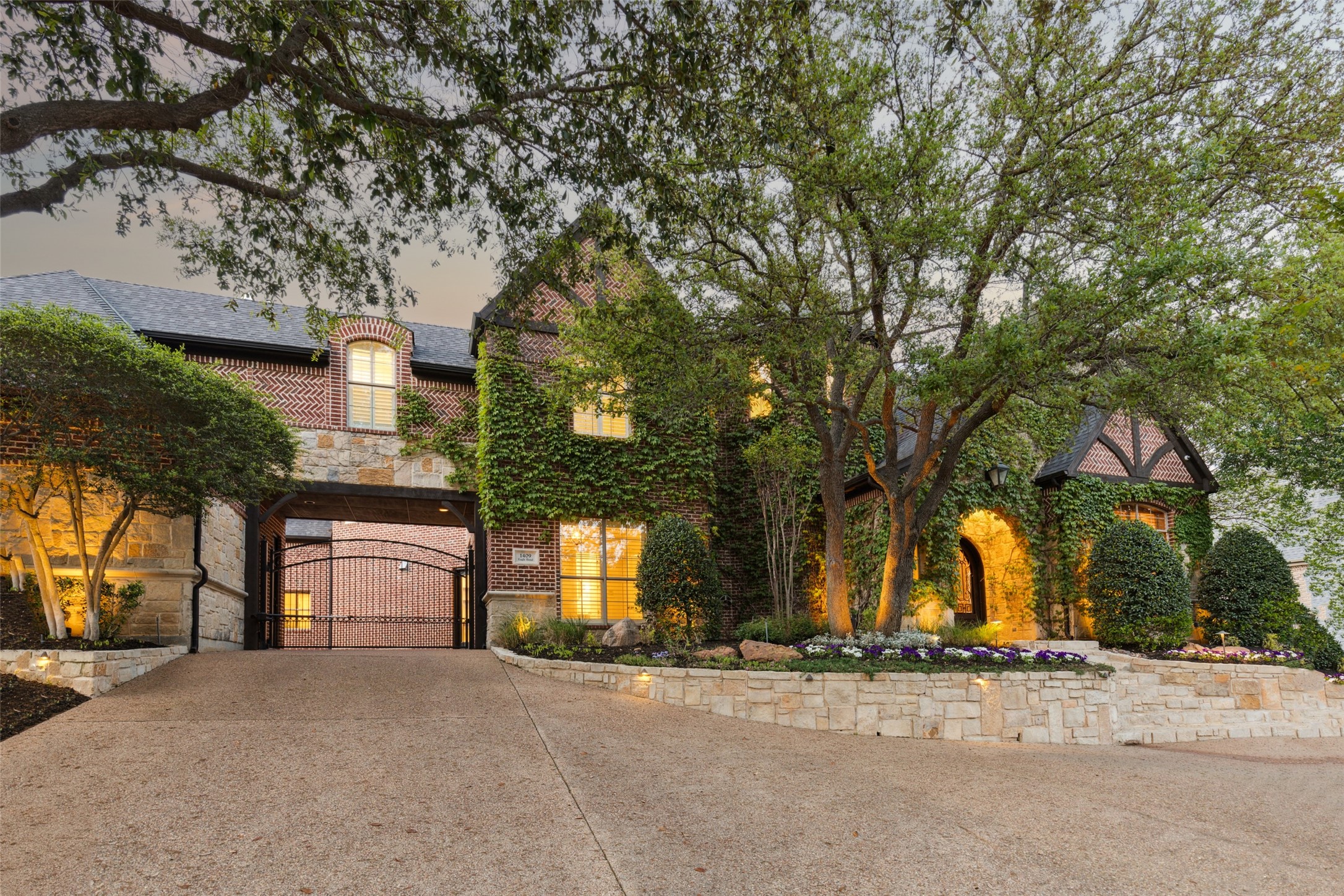 1409 Eagle Bend