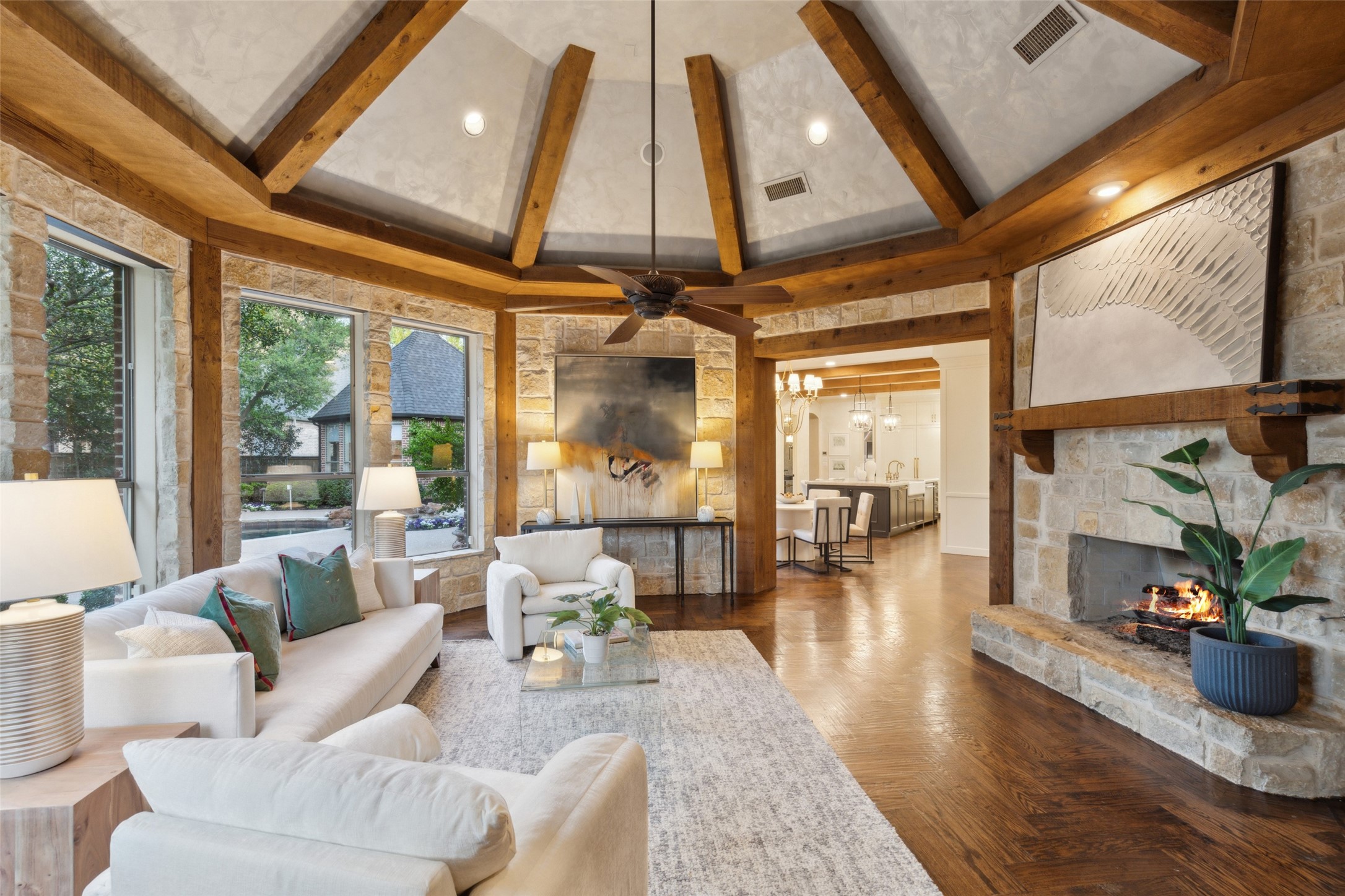 1409 Eagle Bend